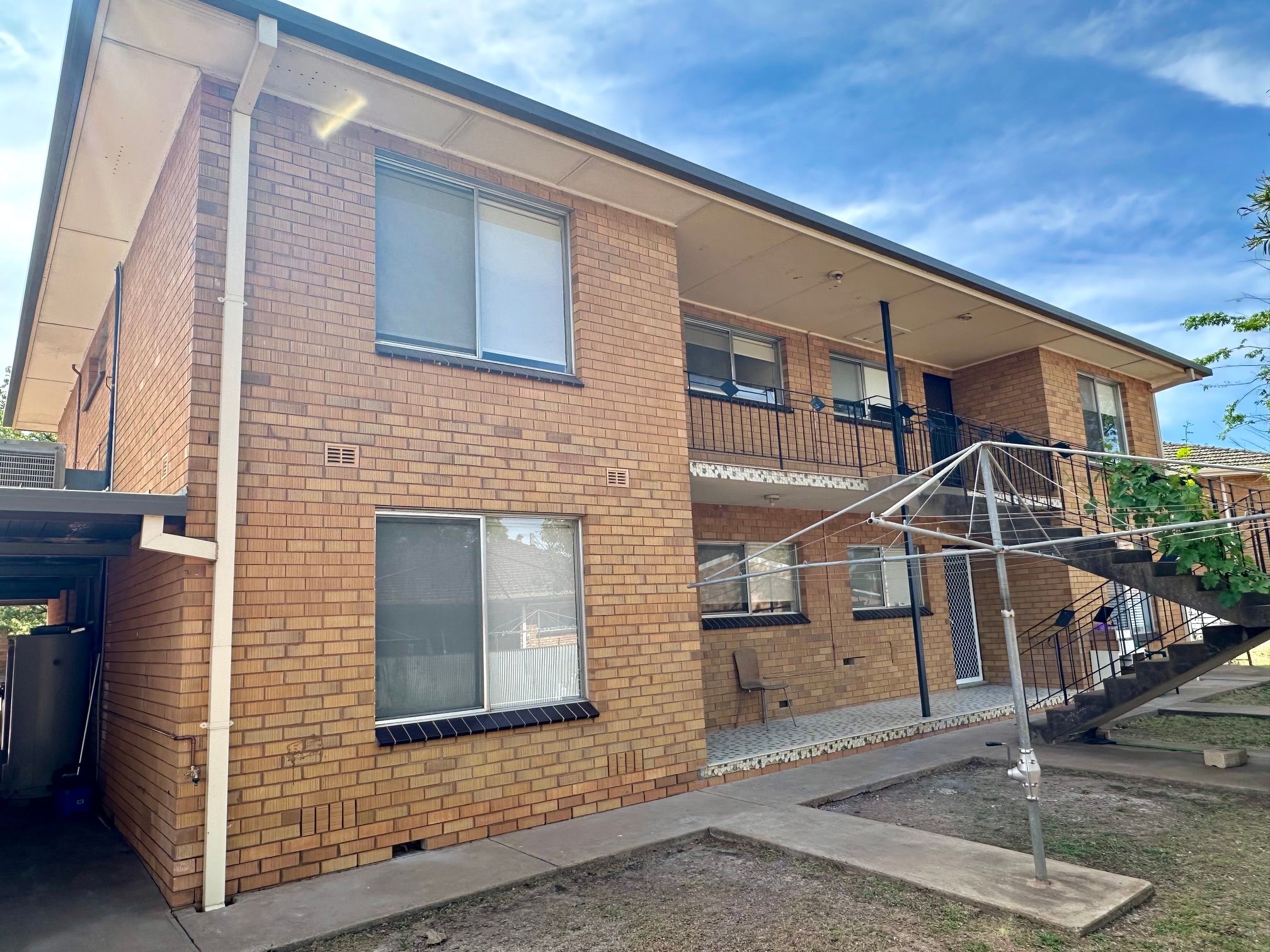 1/12 KOOKORA Street — photo from Ray White Griffith