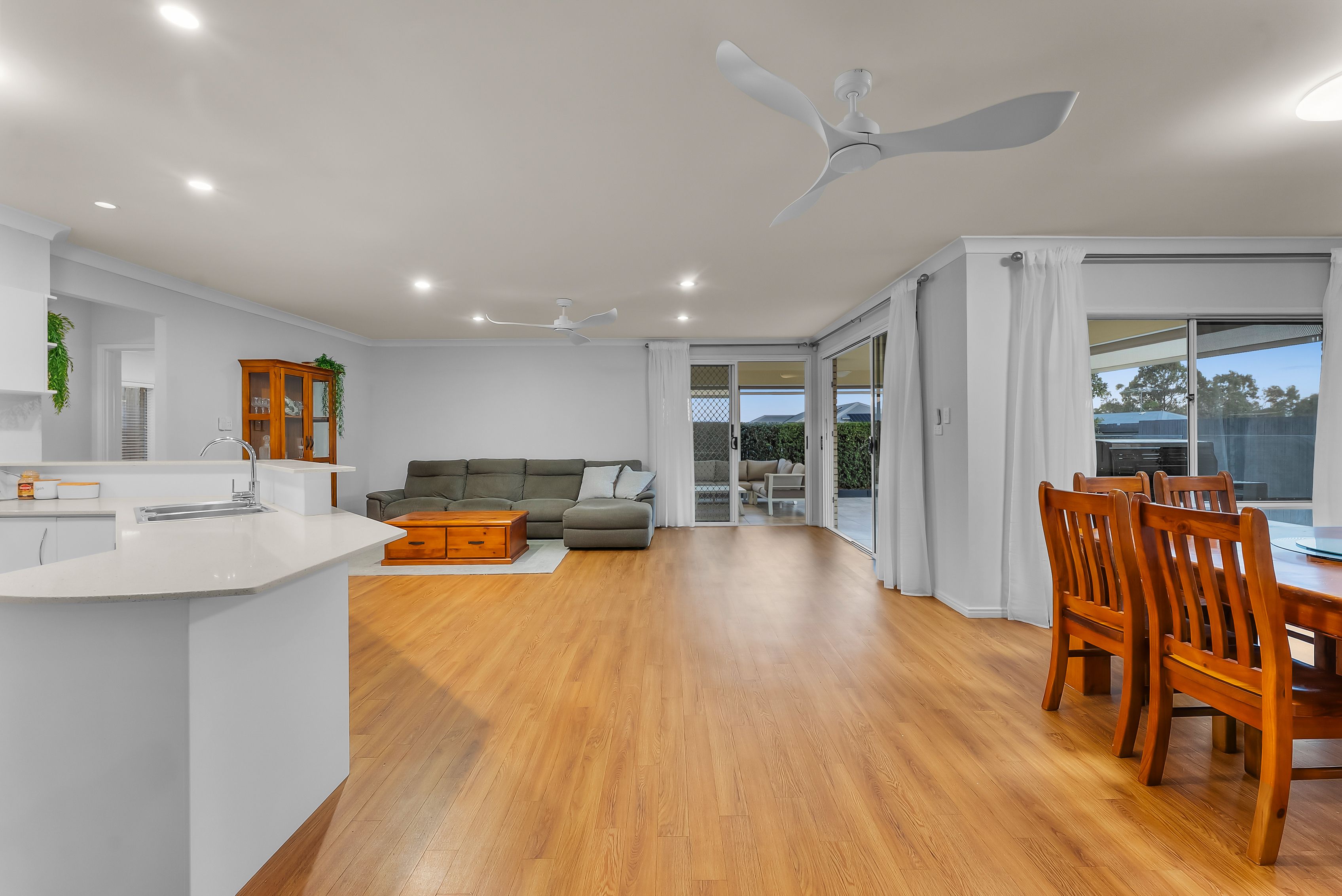 21 Hillcrest Court — photo 4 of 23