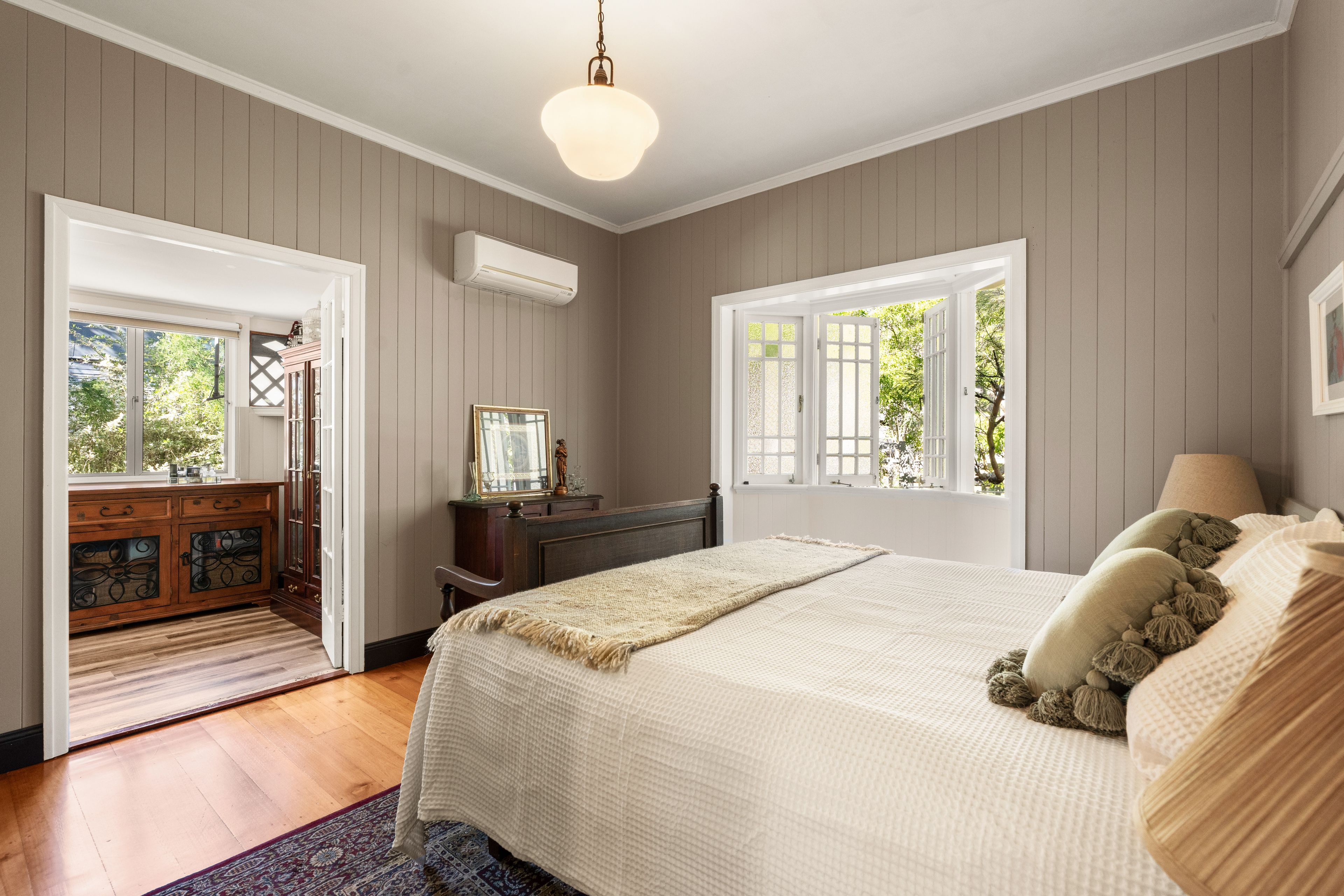 7 Hawthorne Street — photo 9 of 15