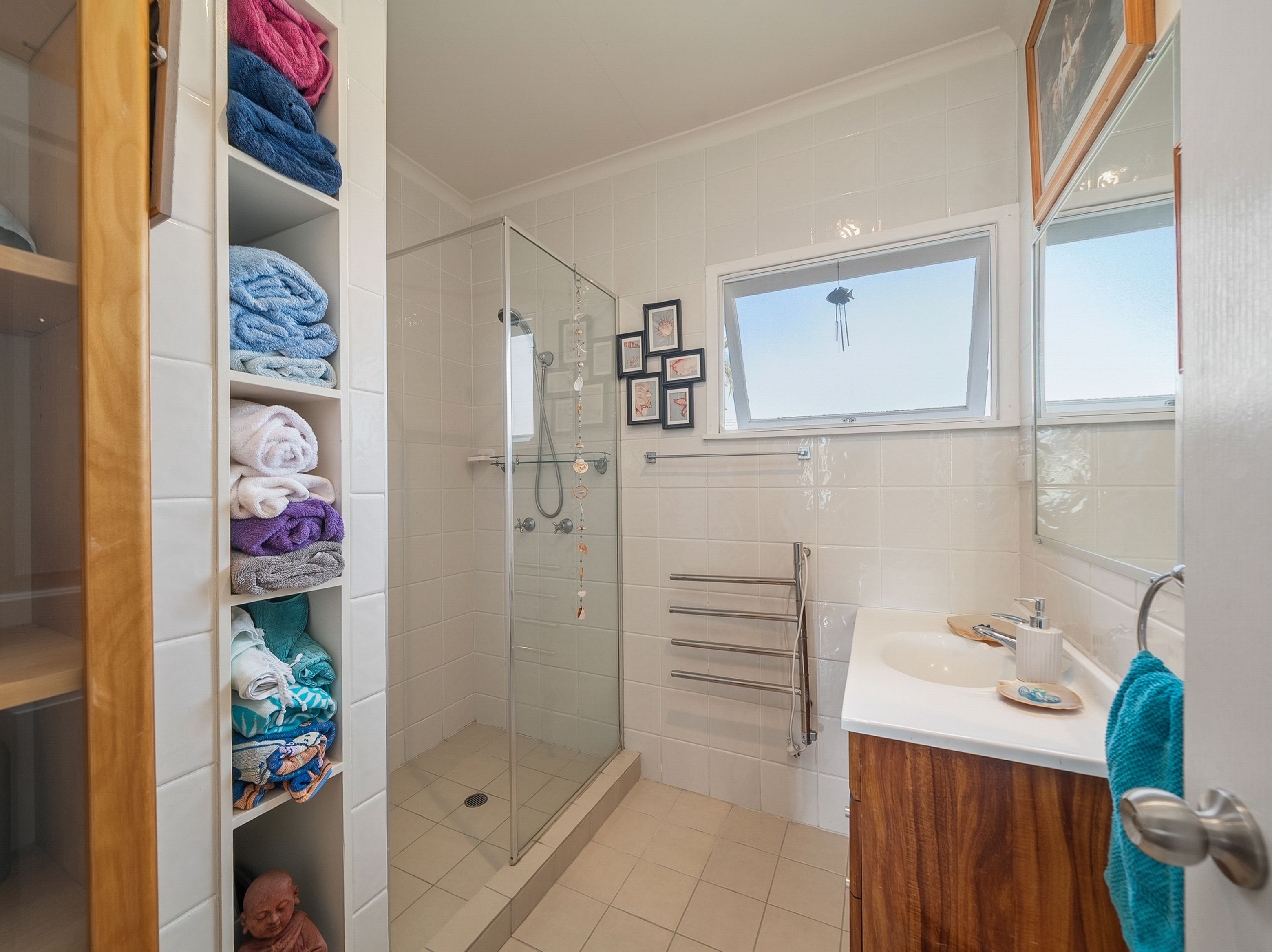 33 Ewan Street — photo 16 of 24