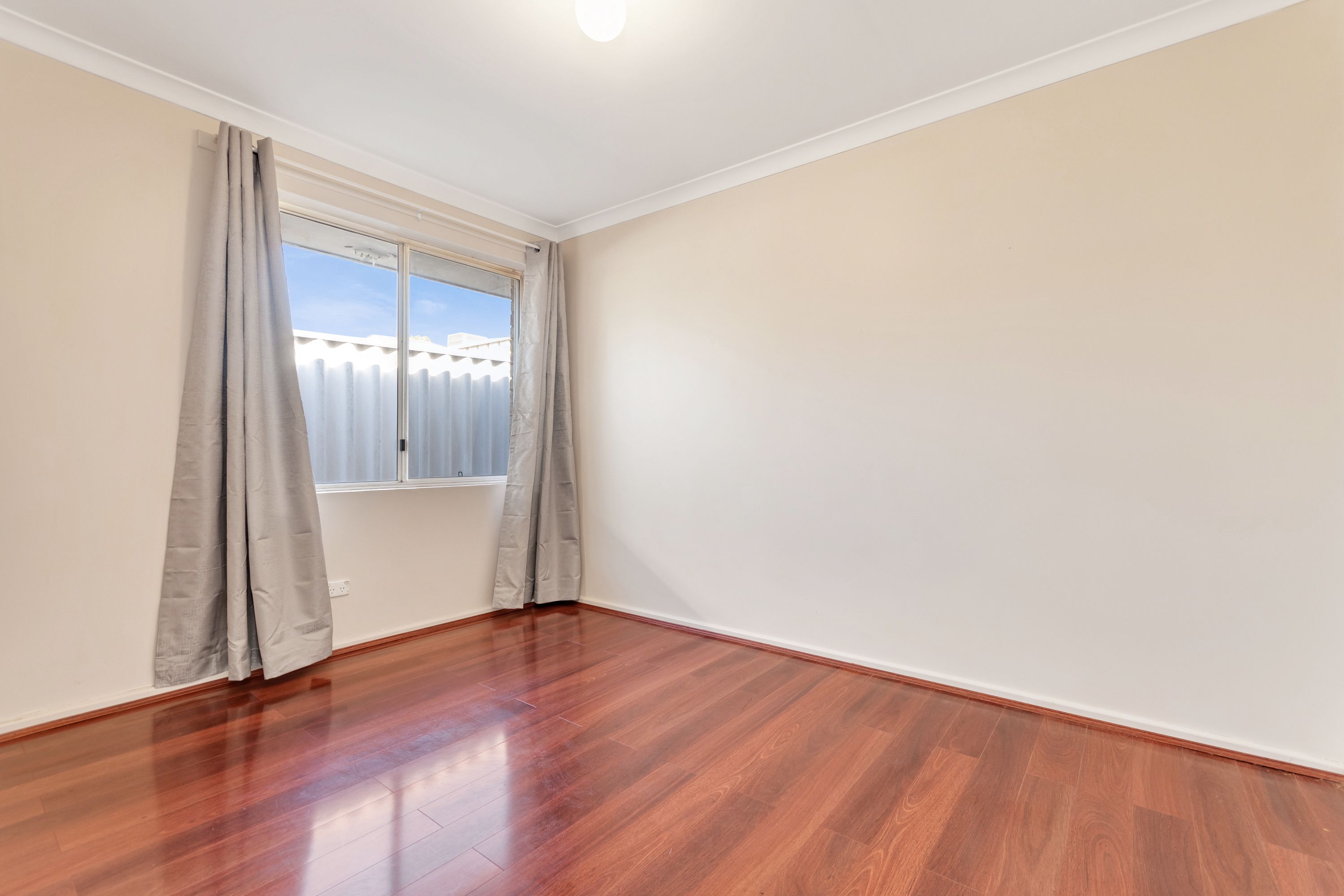 5 Sutton Court — photo 17 of 21