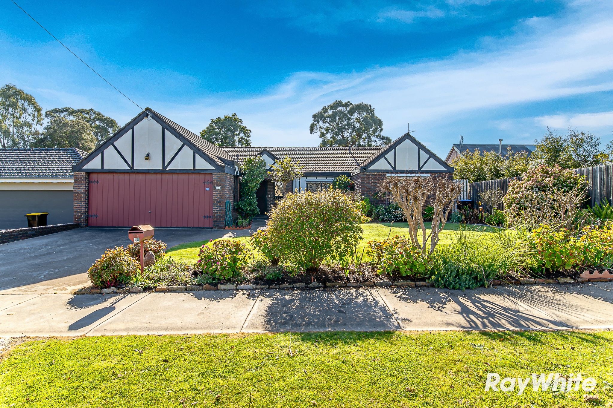 10 Bosquet Street, White Hills, VIC 3550