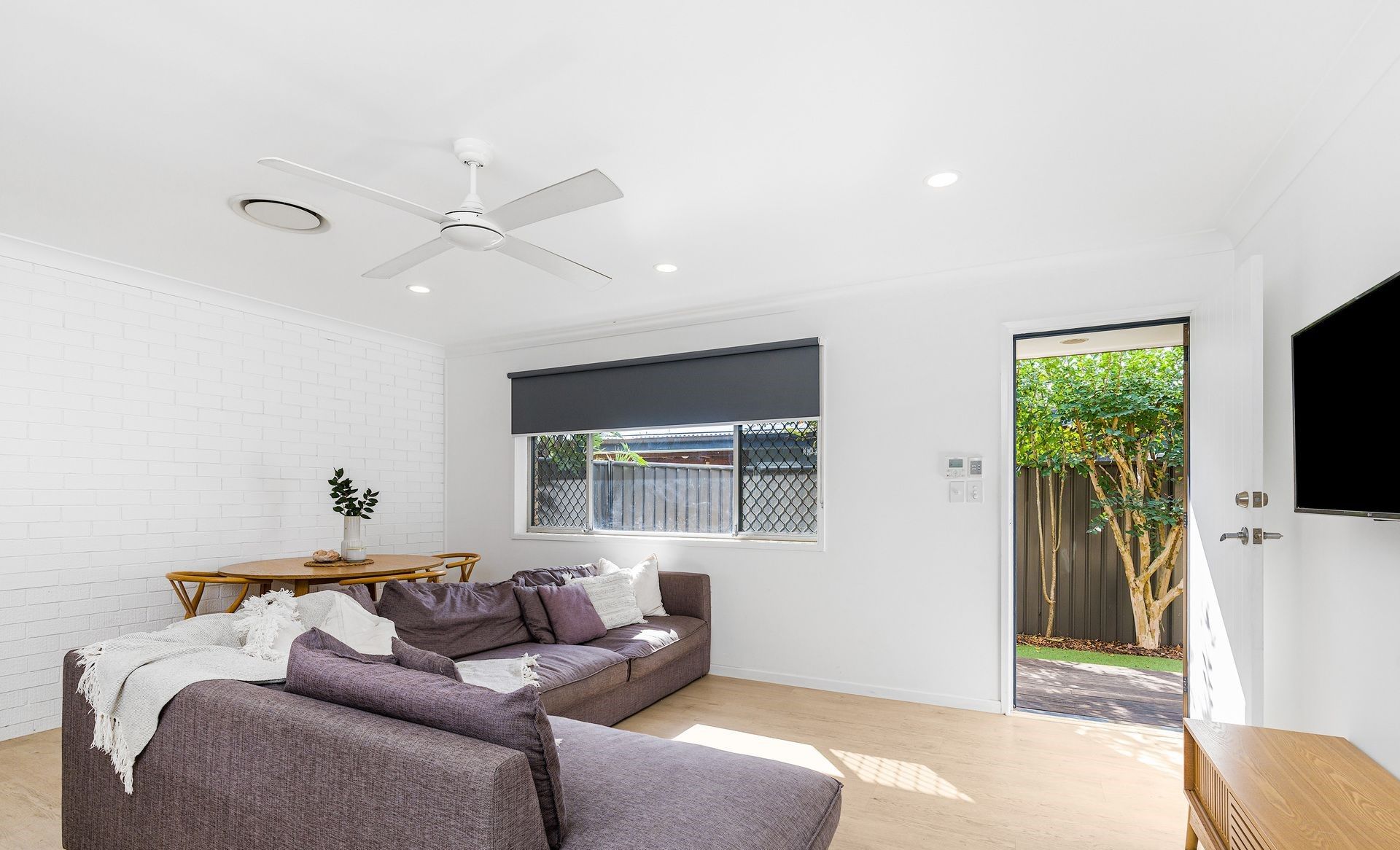 1/30 Sarawak Avenue, Palm Beach, QLD 4221