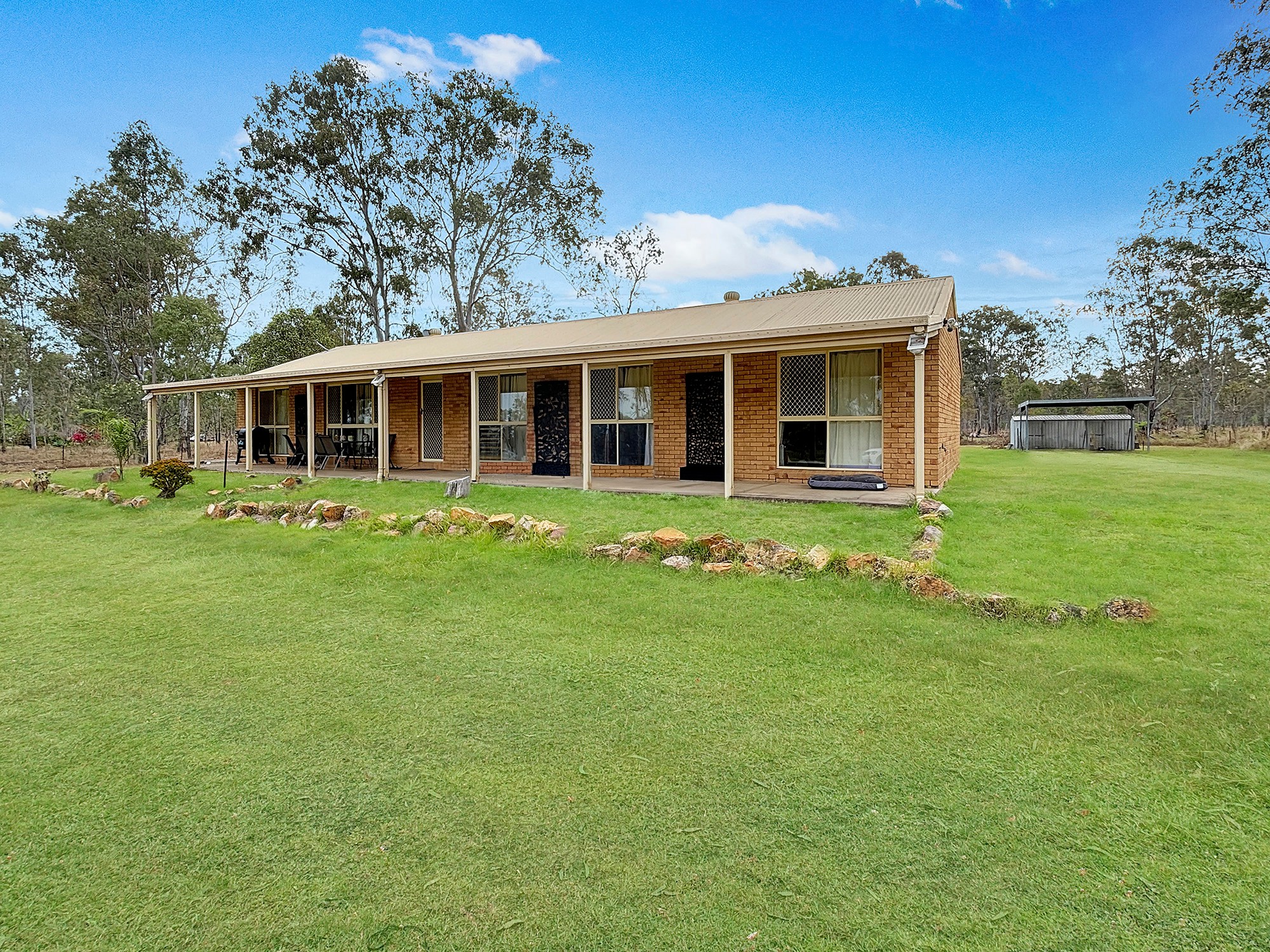 100 McGearys Road, Thagoona, QLD 4306