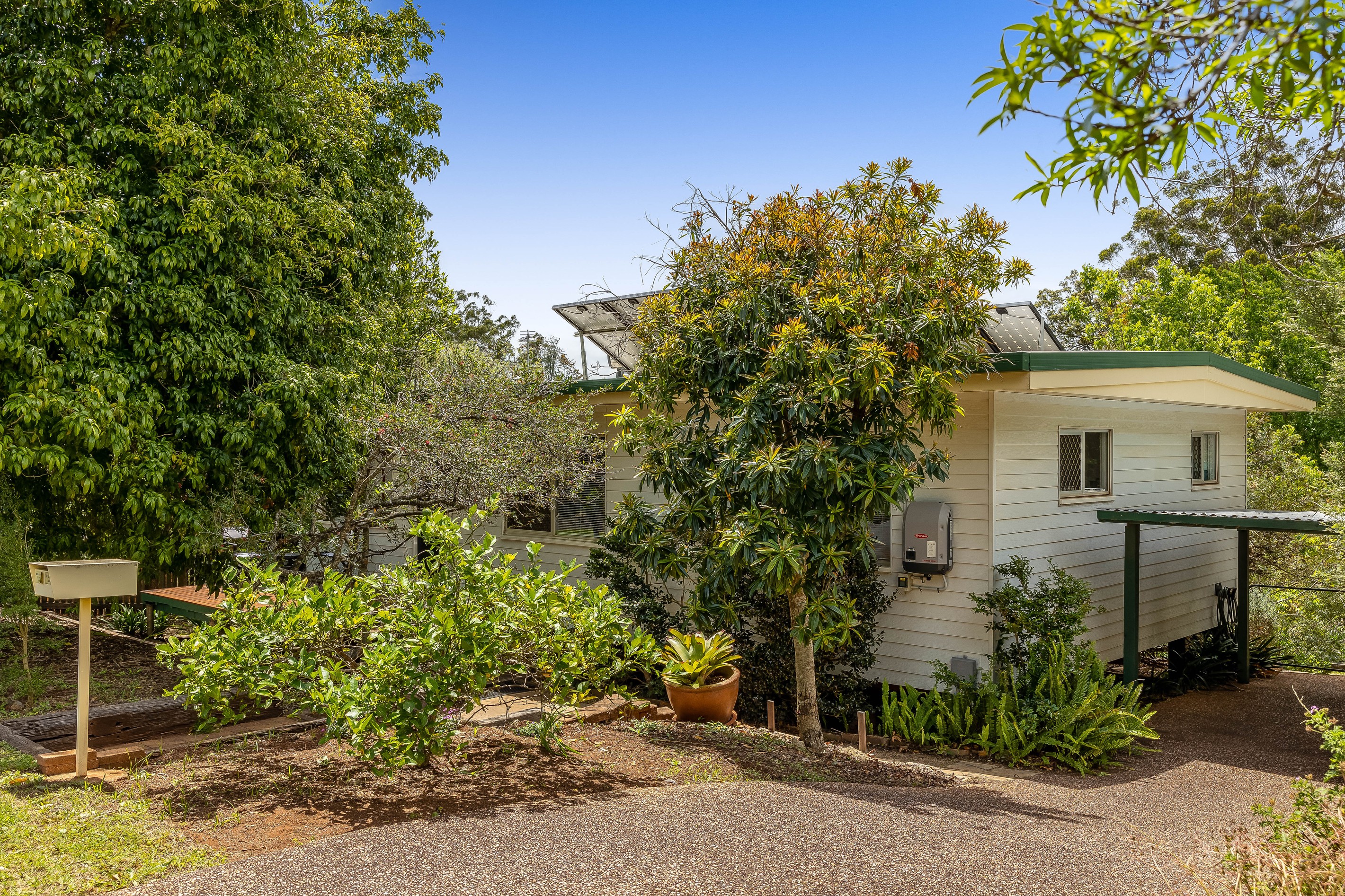 7 Spies Court, Mount Lofty, QLD 4350