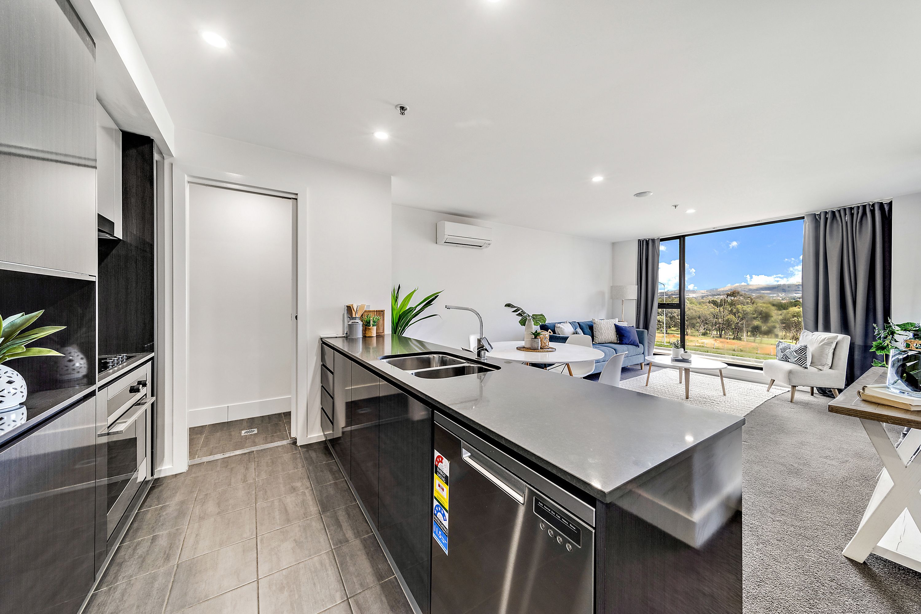 33/1 Anthony Rolfe Avenue, Gungahlin, ACT 2912