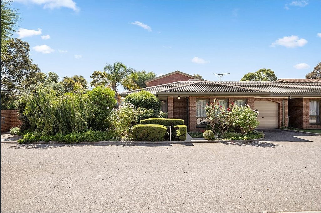 31 Sportsman Drive, West Lakes, SA 5021