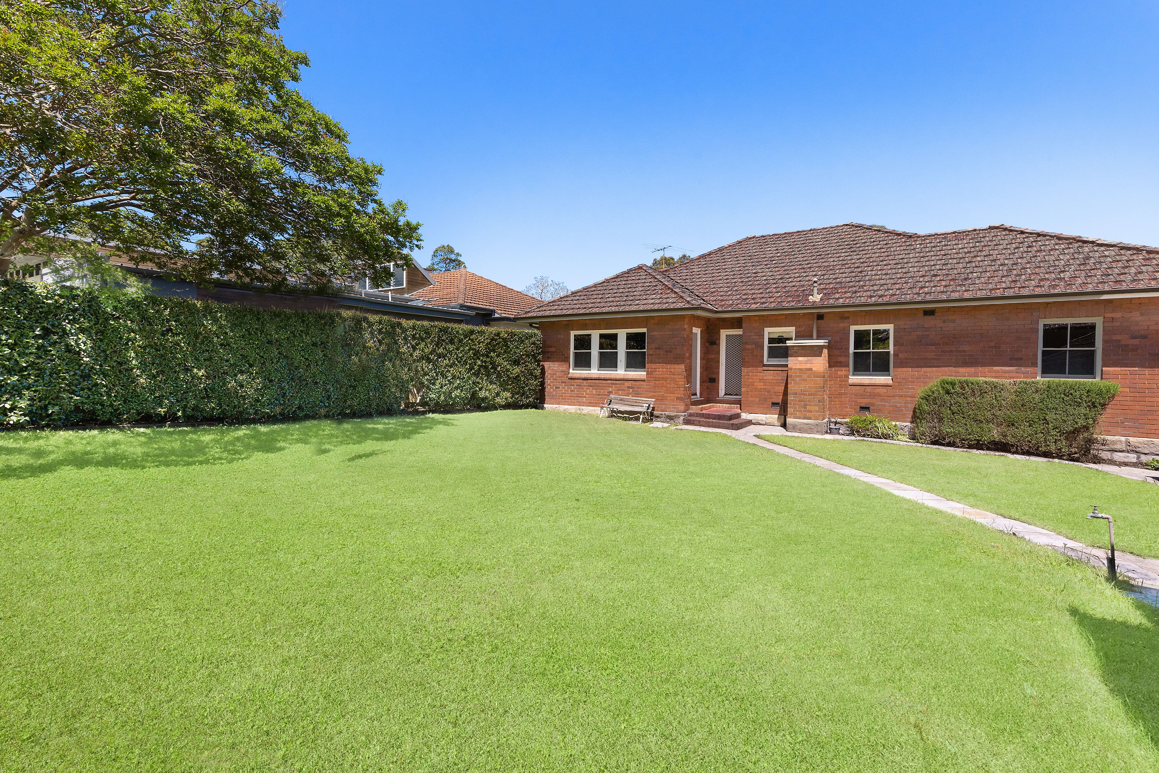 23 Clermiston Avenue, Roseville, NSW 2069