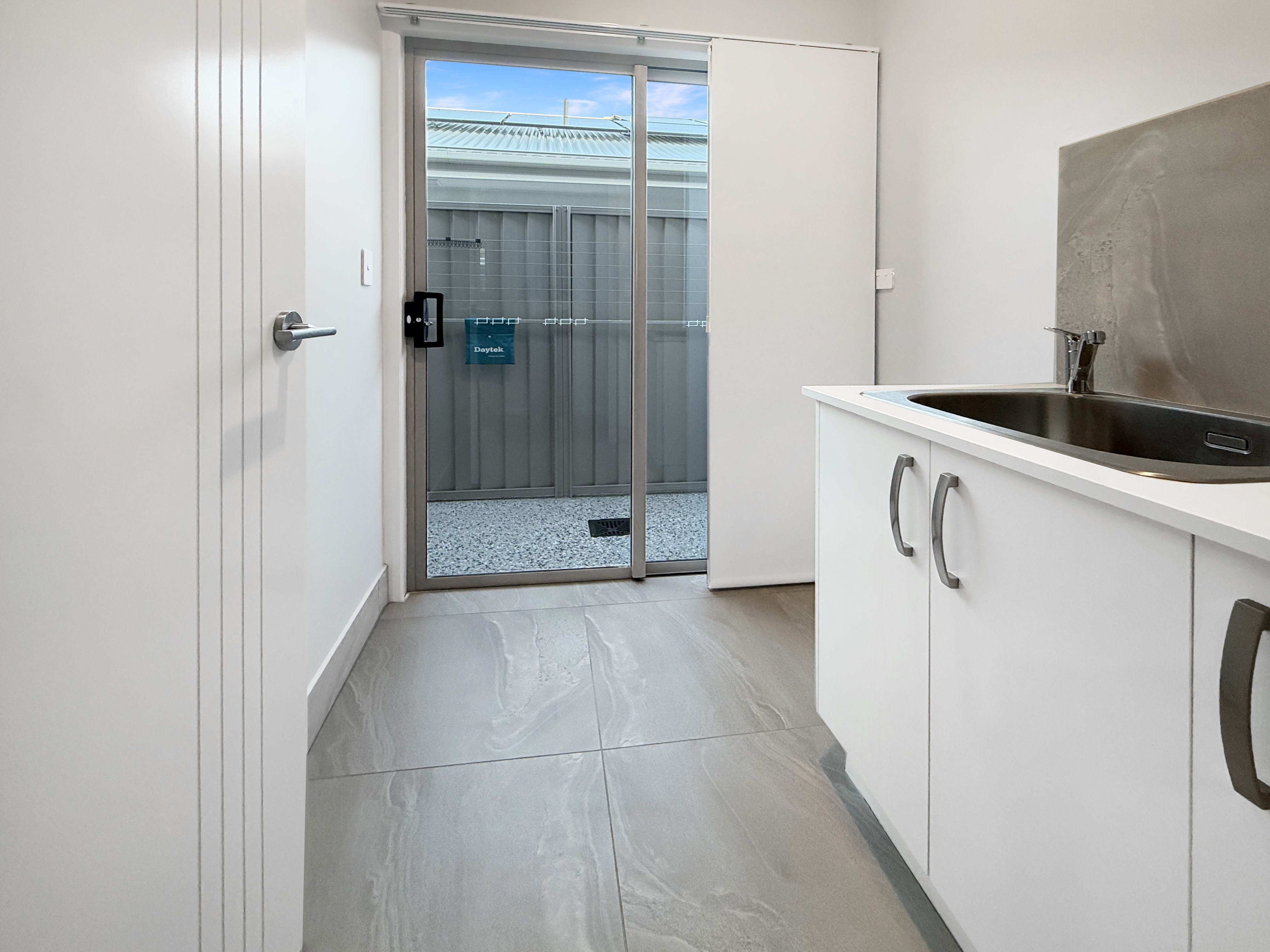 14 Wildlands Street — photo 11 of 13