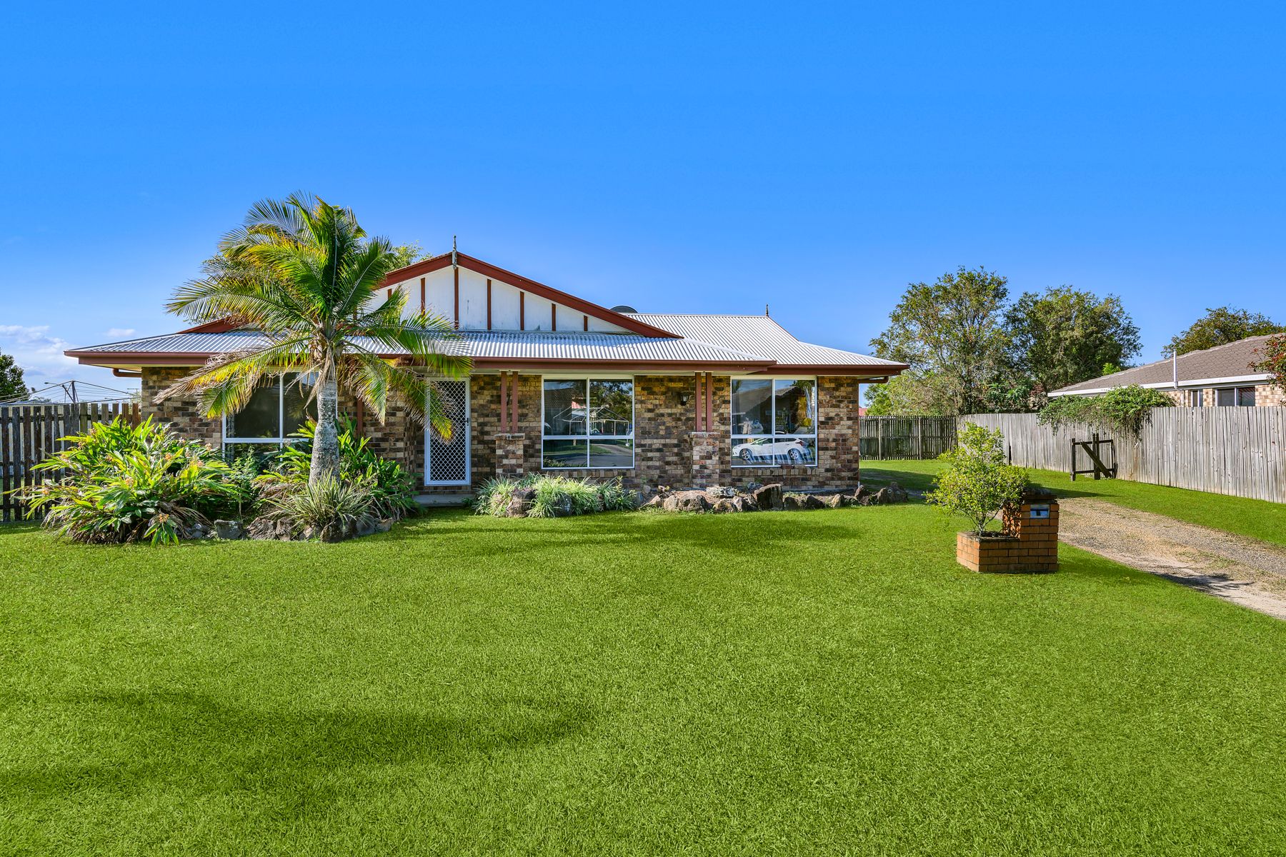 8 Suncrest Court, Caboolture, QLD 4510