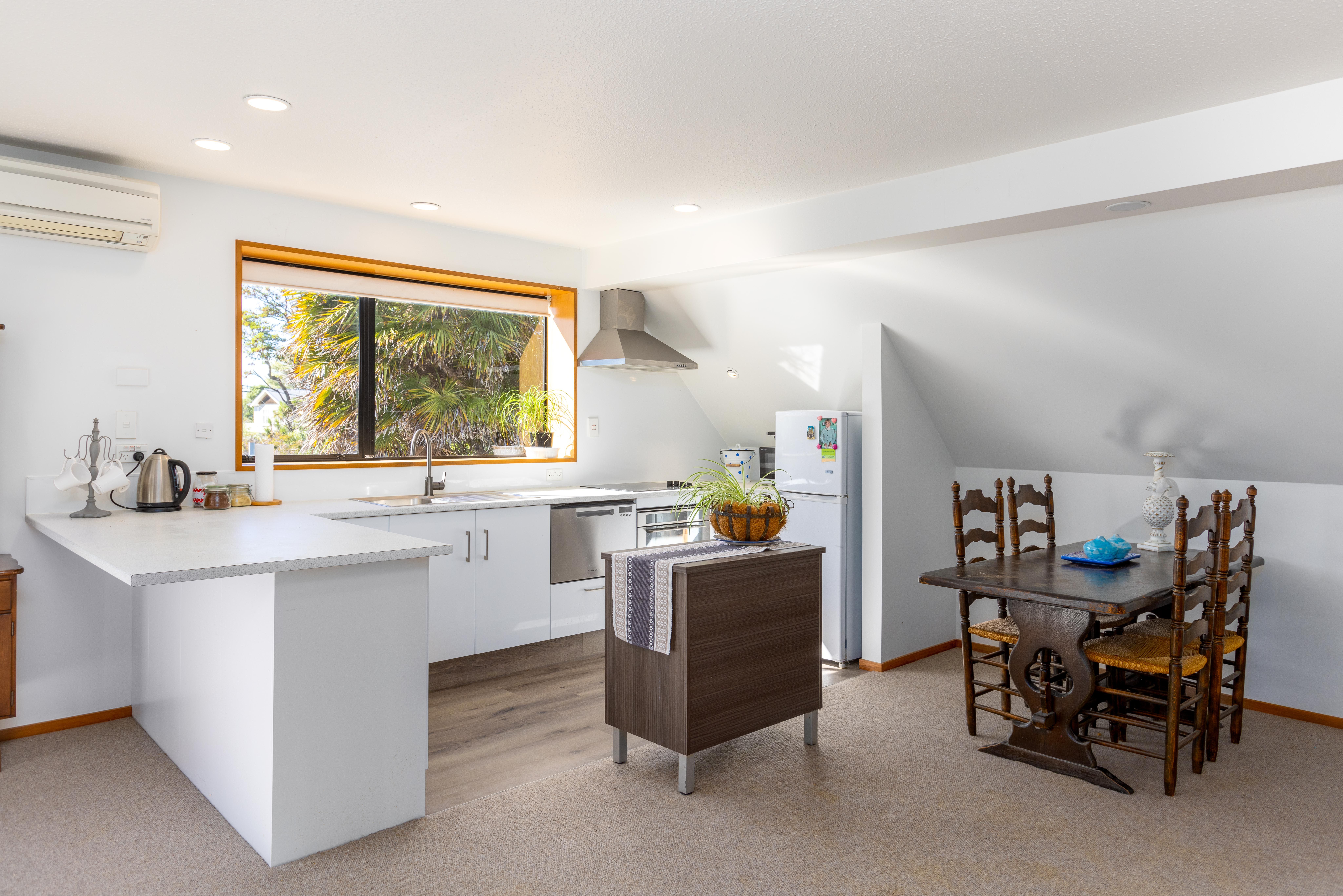 2/32 Taupata Street, Redcliffs, Christchurch City