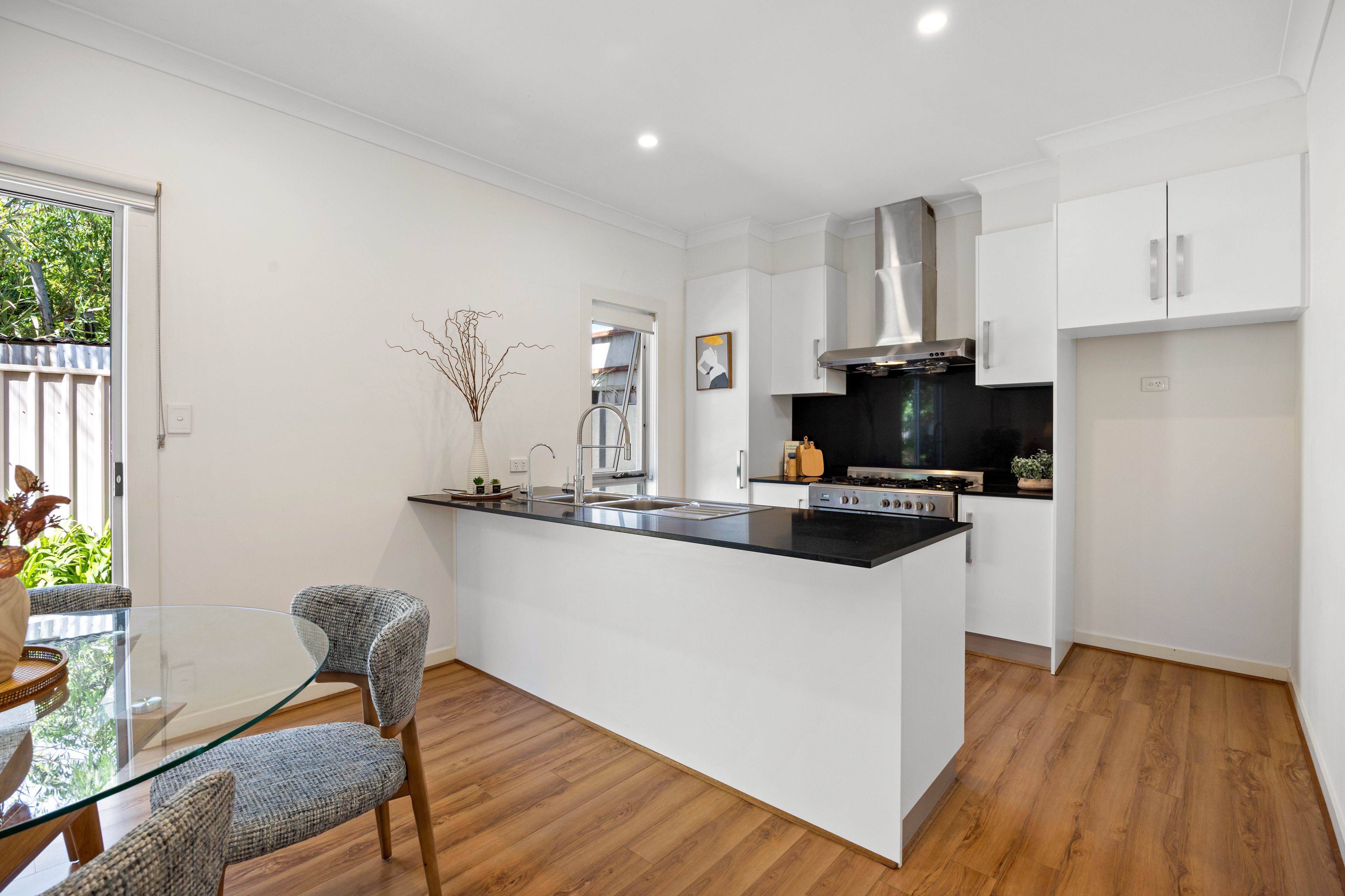 20E Chapel Street — photo 6 of 16