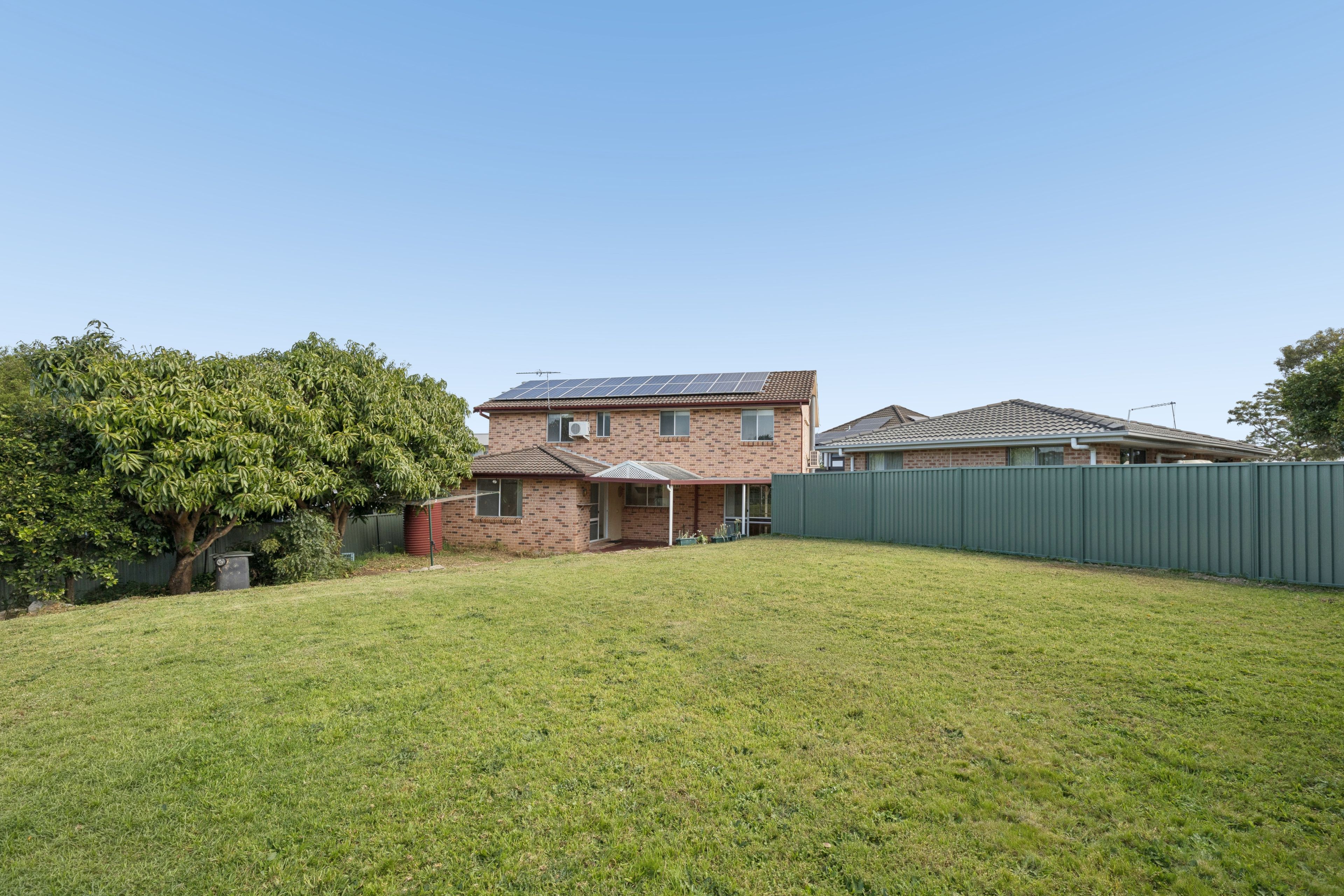 12 Lotus Close — photo 9 of 9