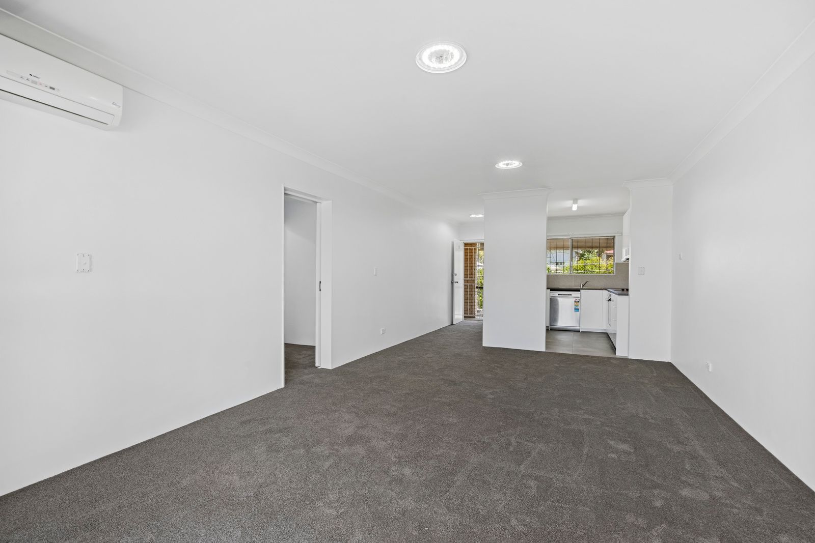 6/19 Junction Terrace — photo 4 of 12