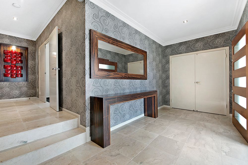 4 Haslam Court, Carindale, QLD 4152