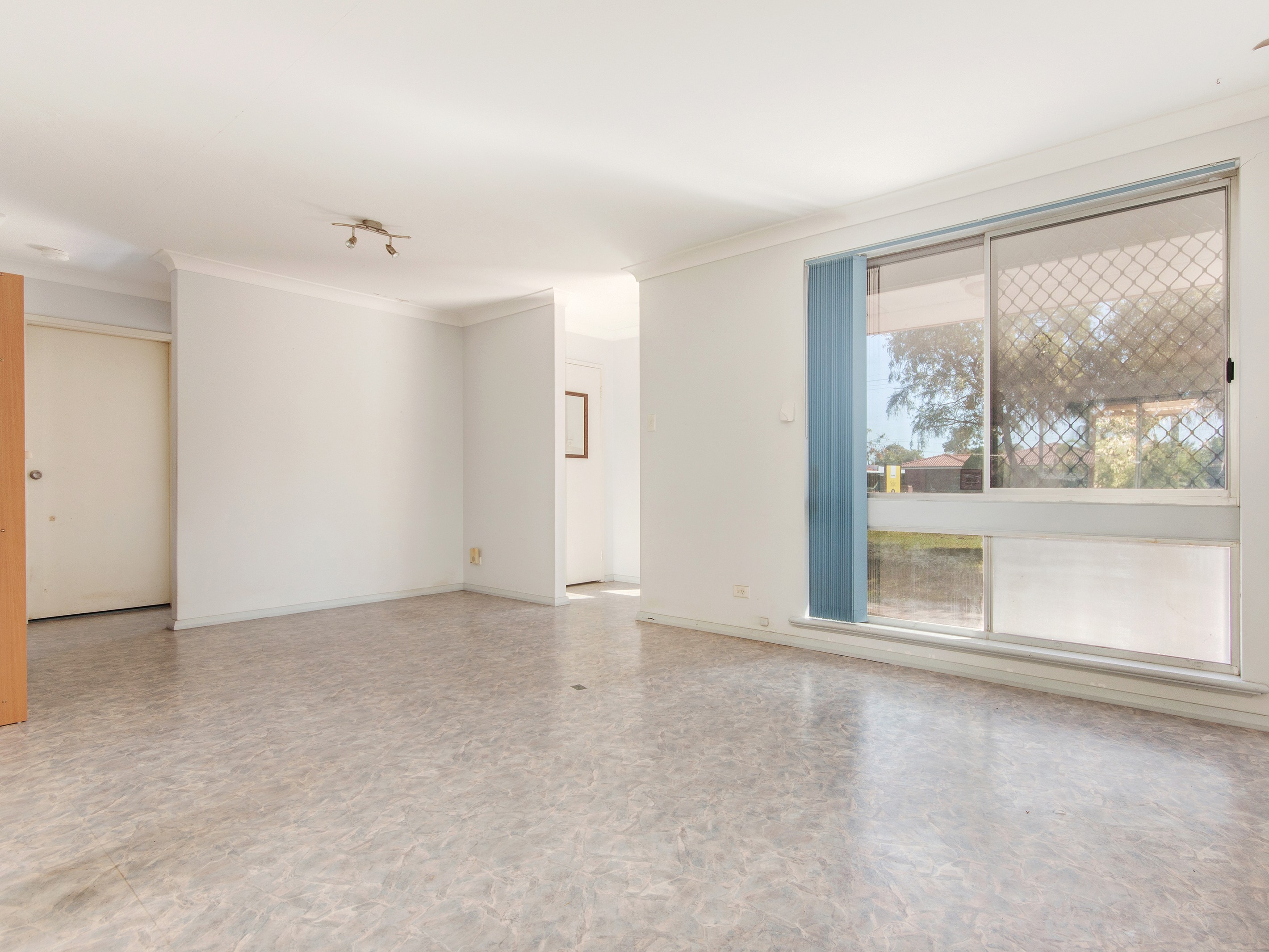 20 Willmott Drive, Cooloongup, WA 6168