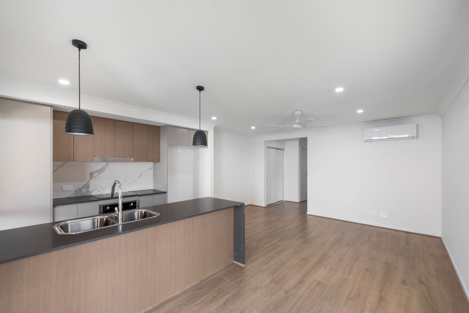 20A Waterway Crescent, Hillcrest, QLD 4118