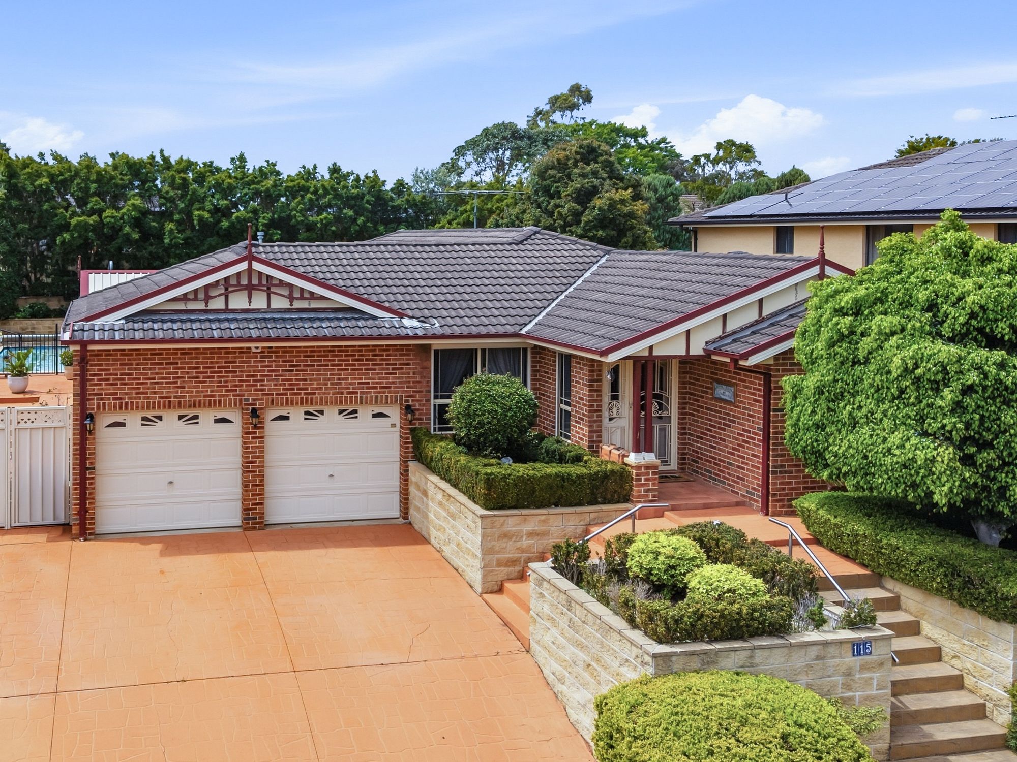 115 Englorie Park Drive, Glen Alpine, NSW 2560