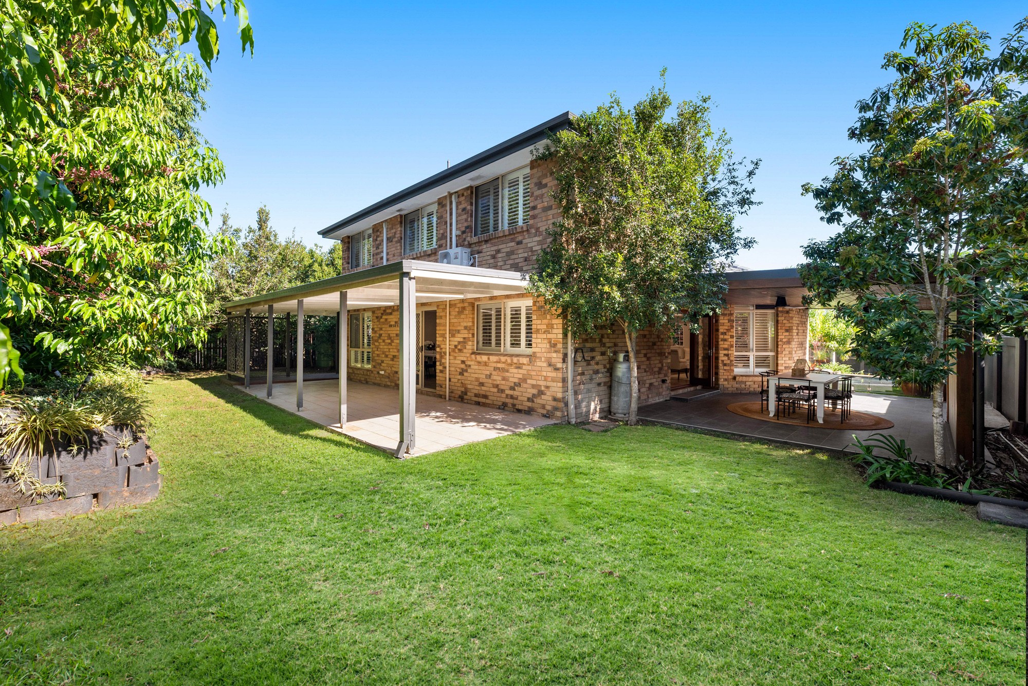 2 Engelmann Close, Carindale, QLD 4152