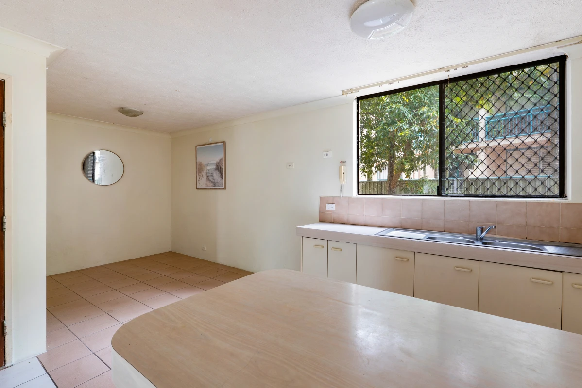 2/3 Jubliee Avenue, Broadbeach, QLD 4218