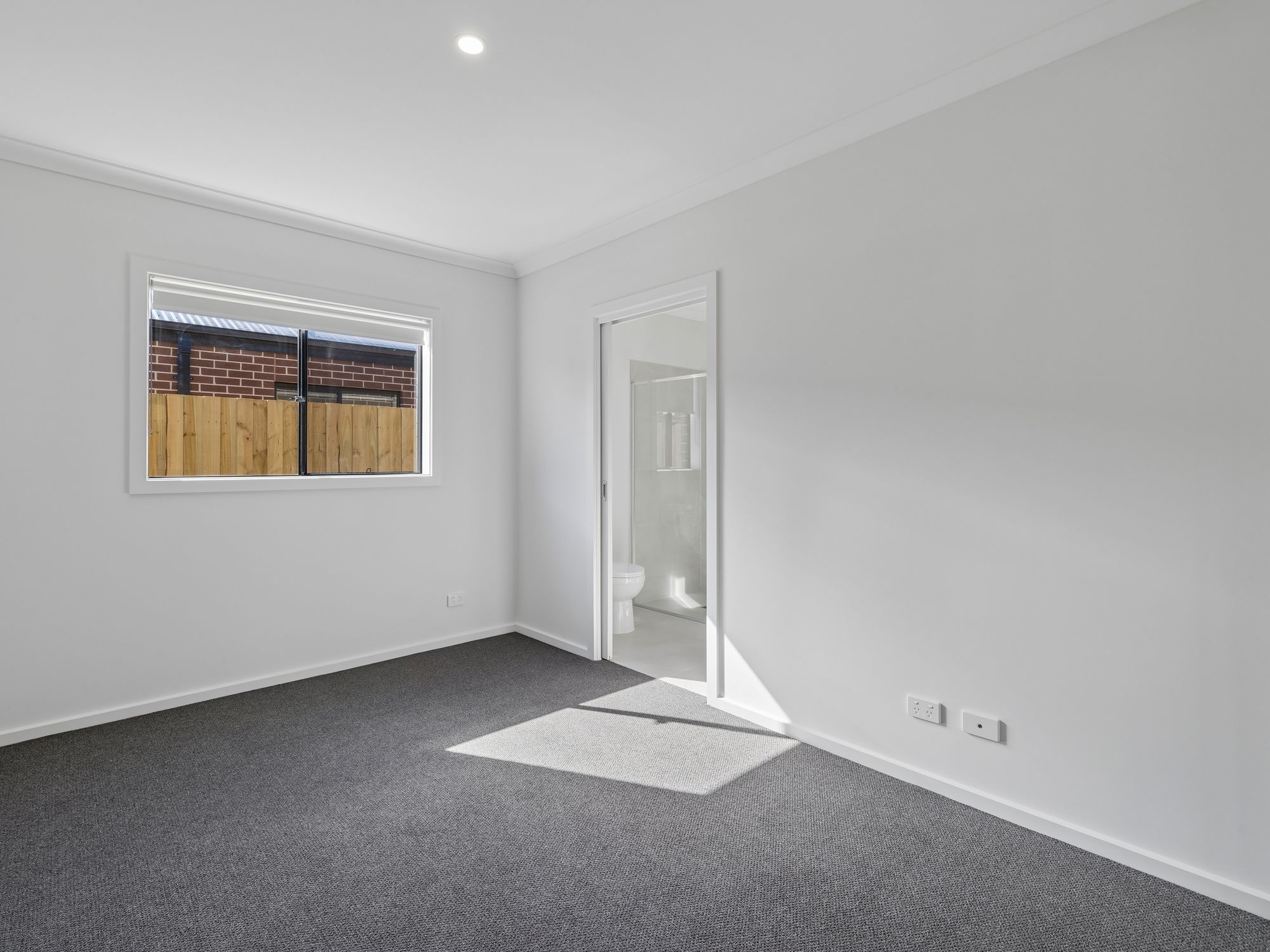 2 Avocet Road — photo 9 of 15