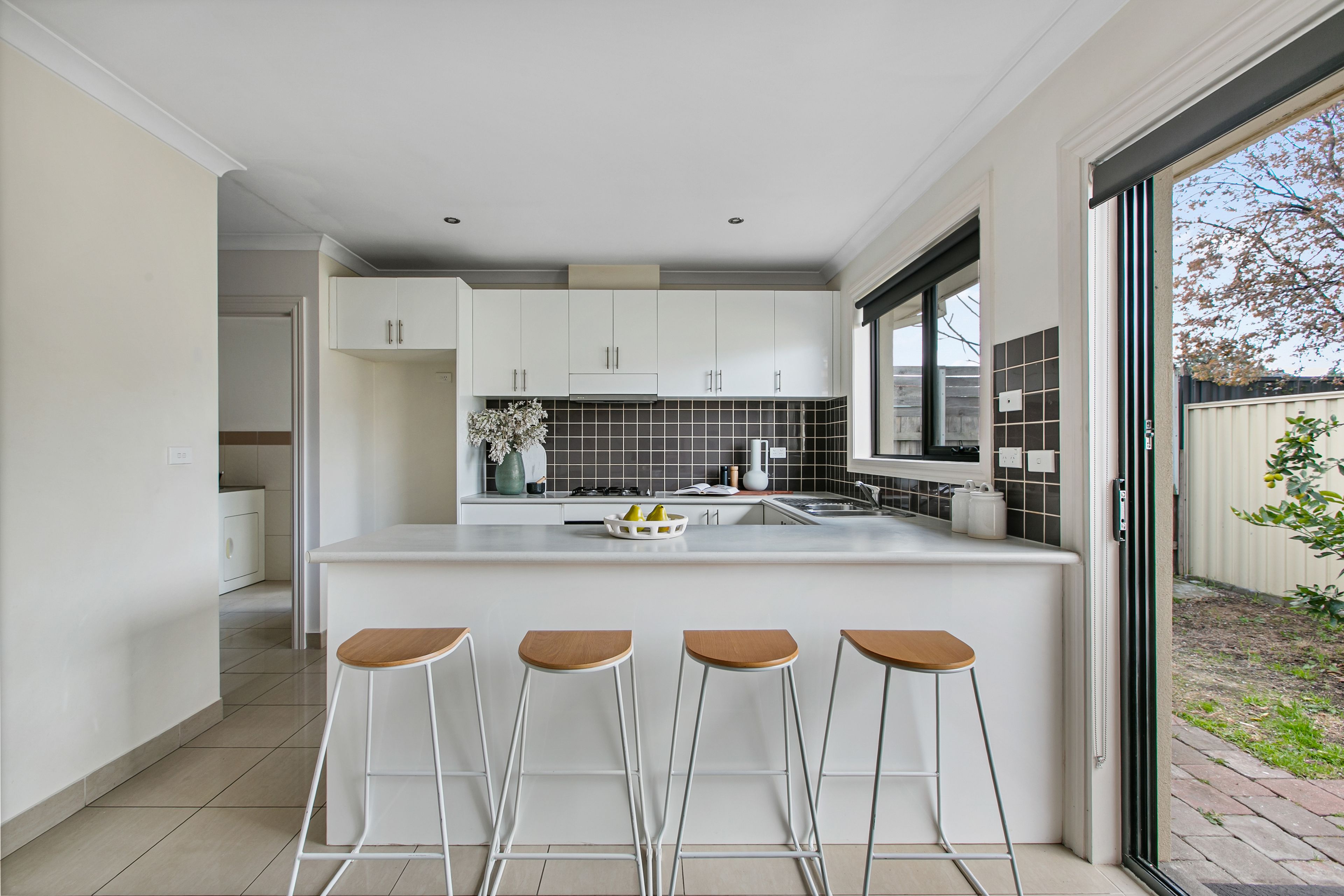 91A Royal Parade — photo 5 of 11