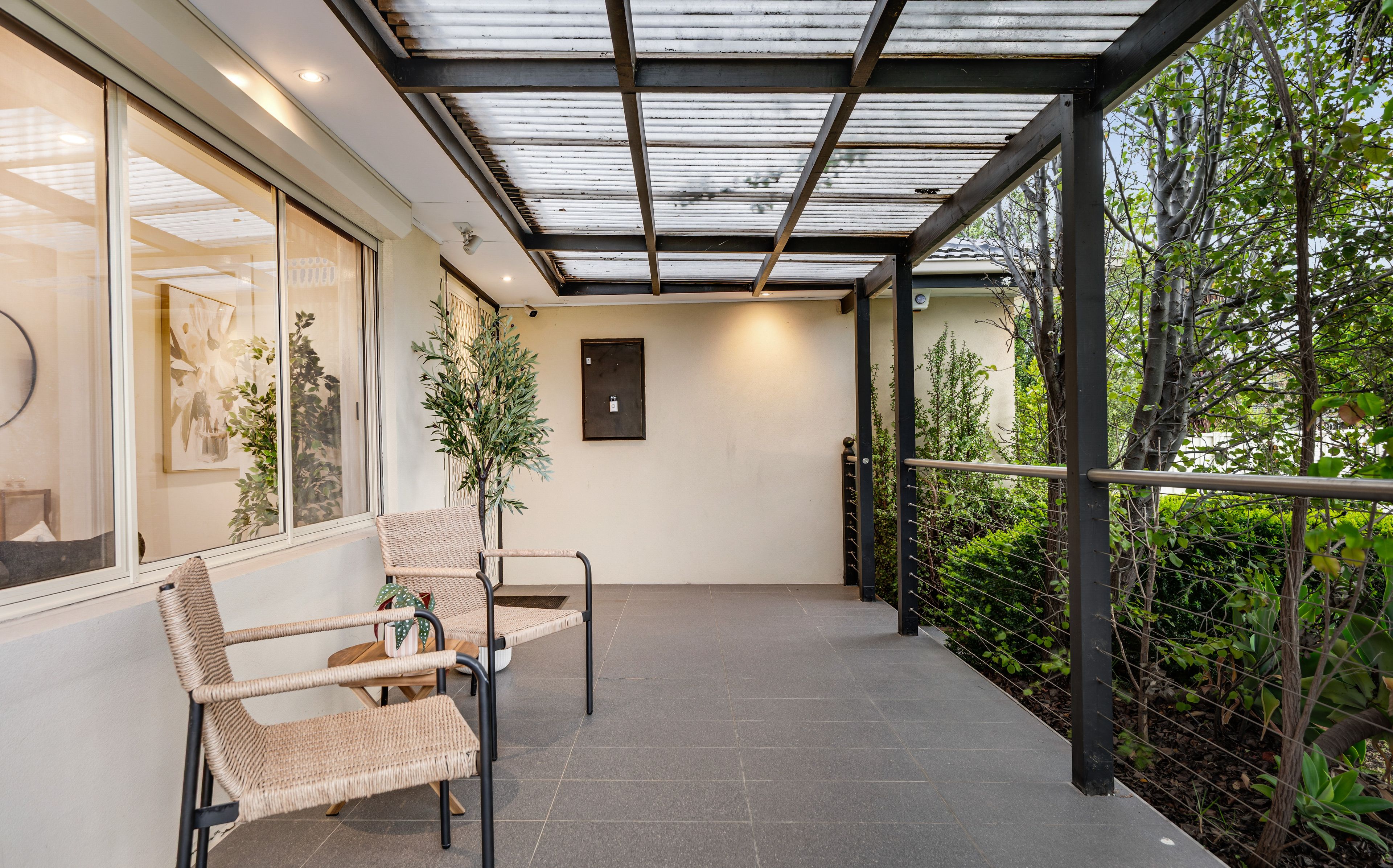 6 Sutton Close — photo 5 of 30