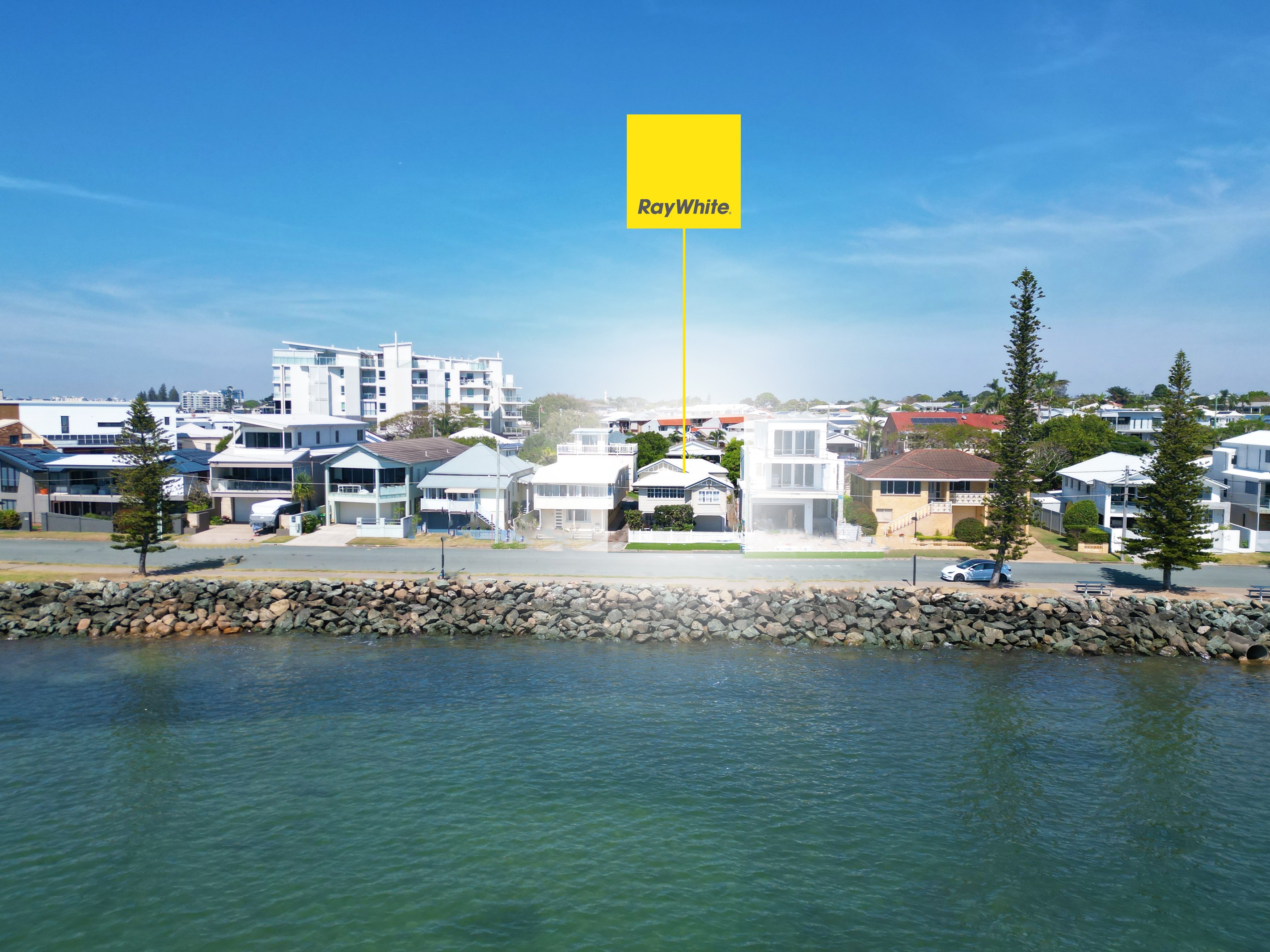 35 Flinders Parade, Scarborough, QLD 4020