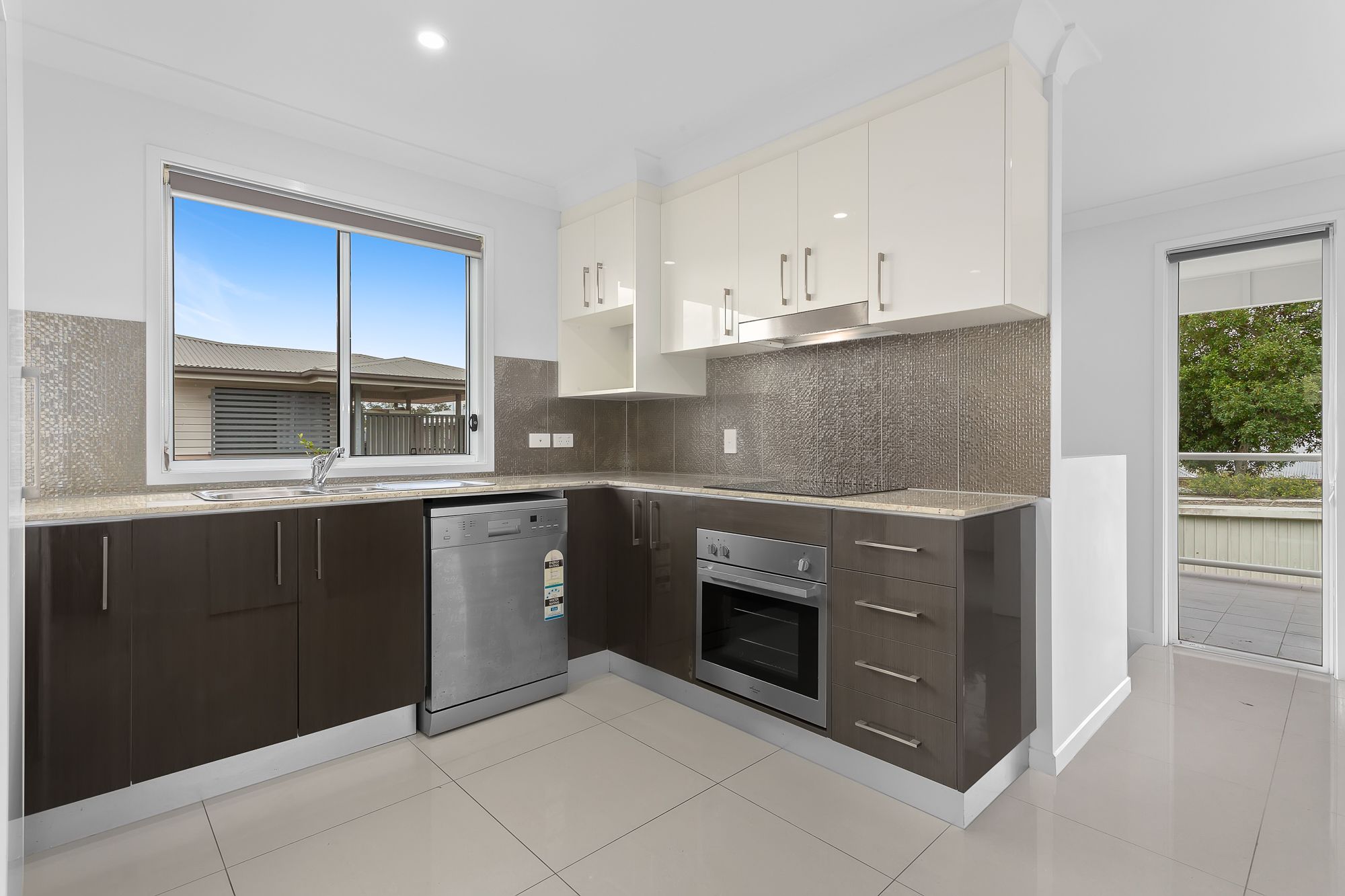 5/106 Dickenson Street, Carina, QLD 4152