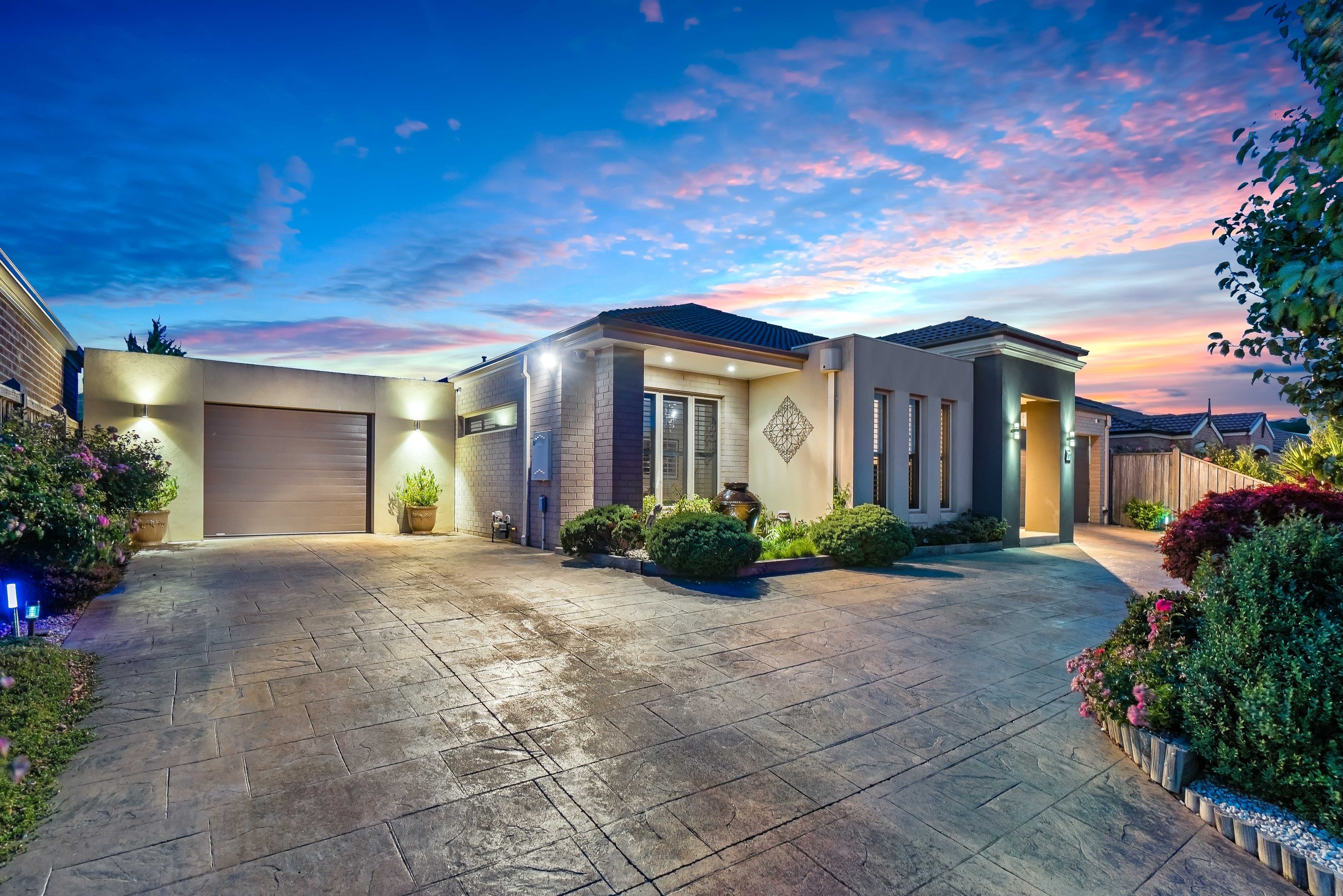 18 Chancery Way, Taylors Hill, VIC 3037