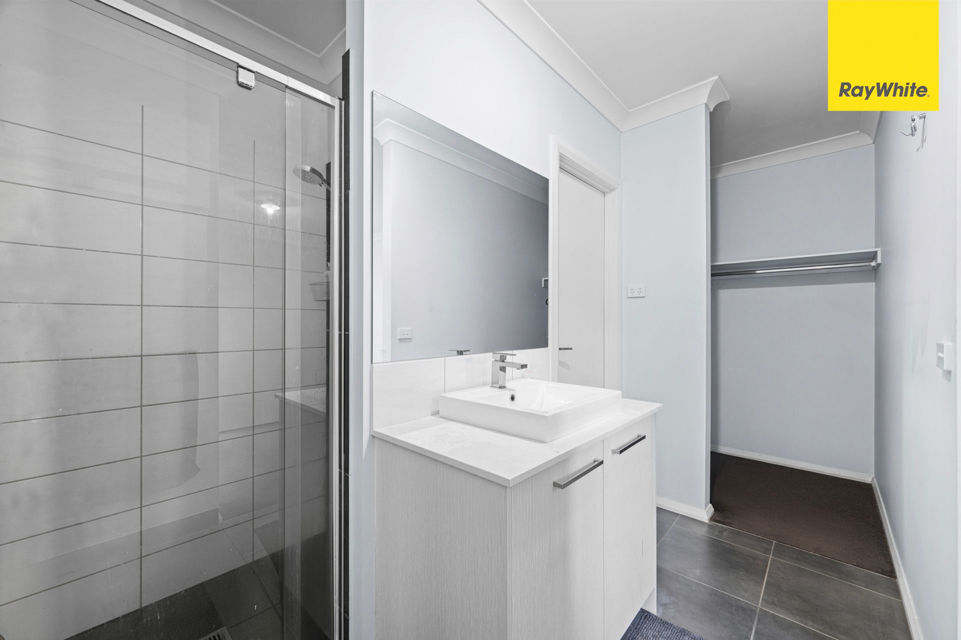 12 Toogoolawah Drive — photo 5 of 20