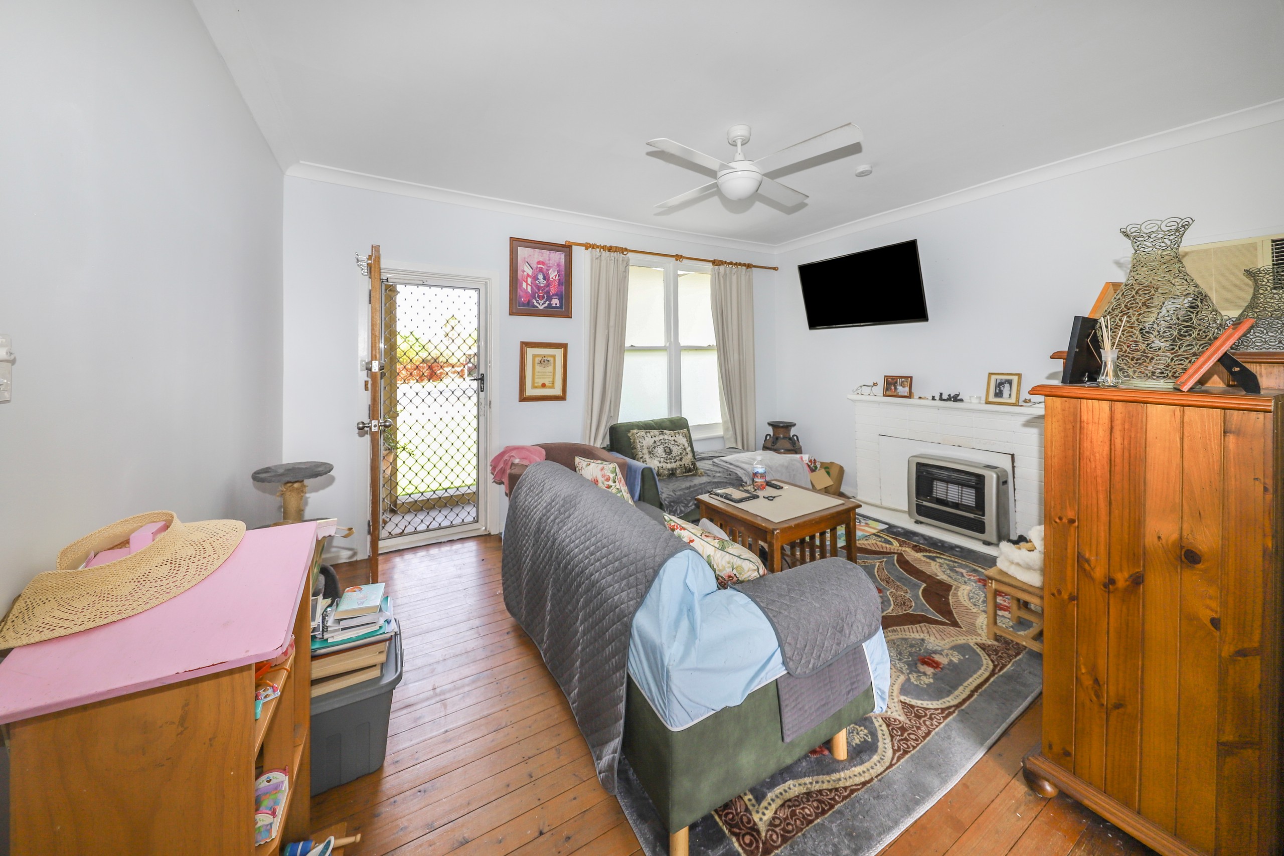 49 Carey Street, Tumut, NSW 2720