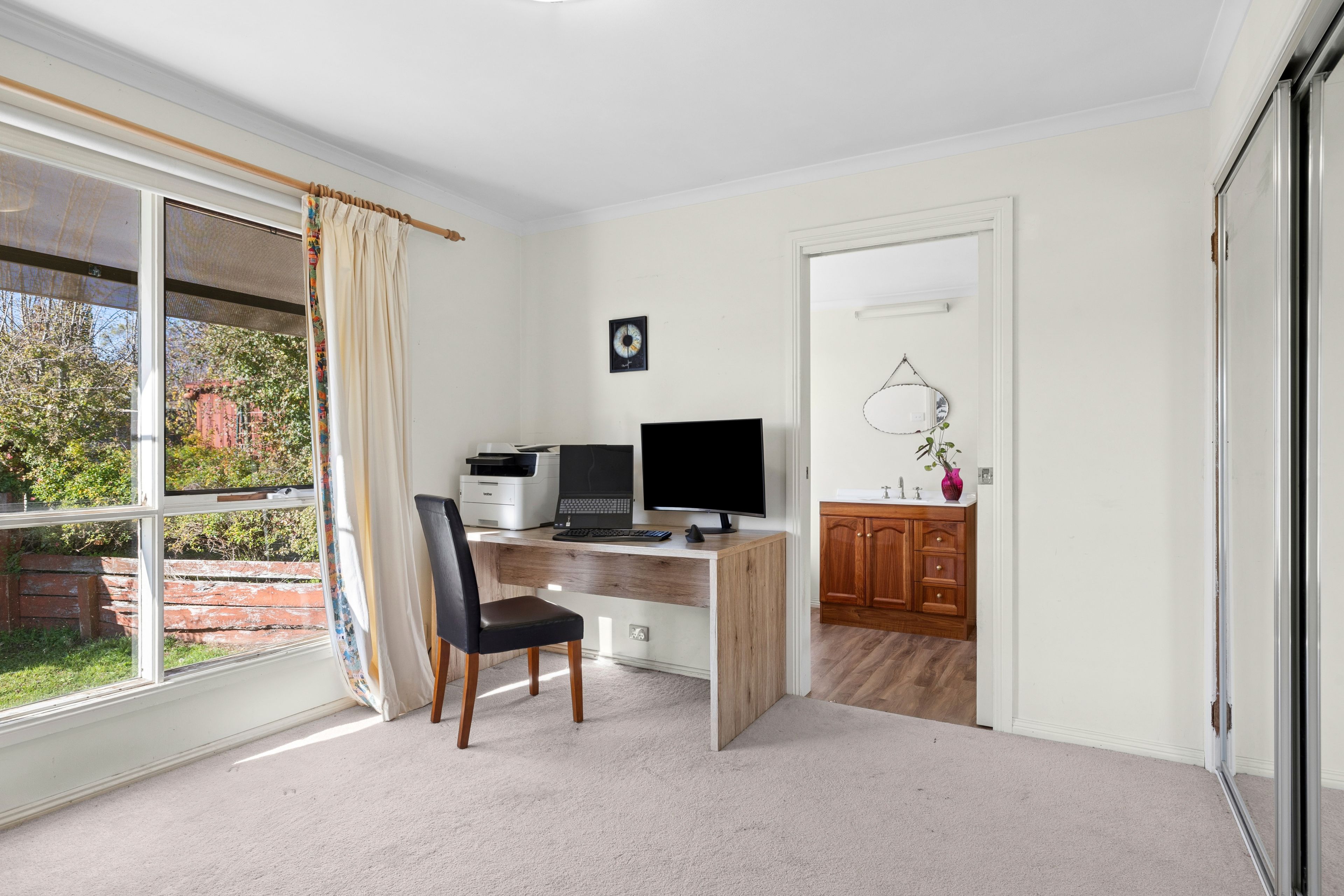 32 Ebden Street — photo 12 of 16