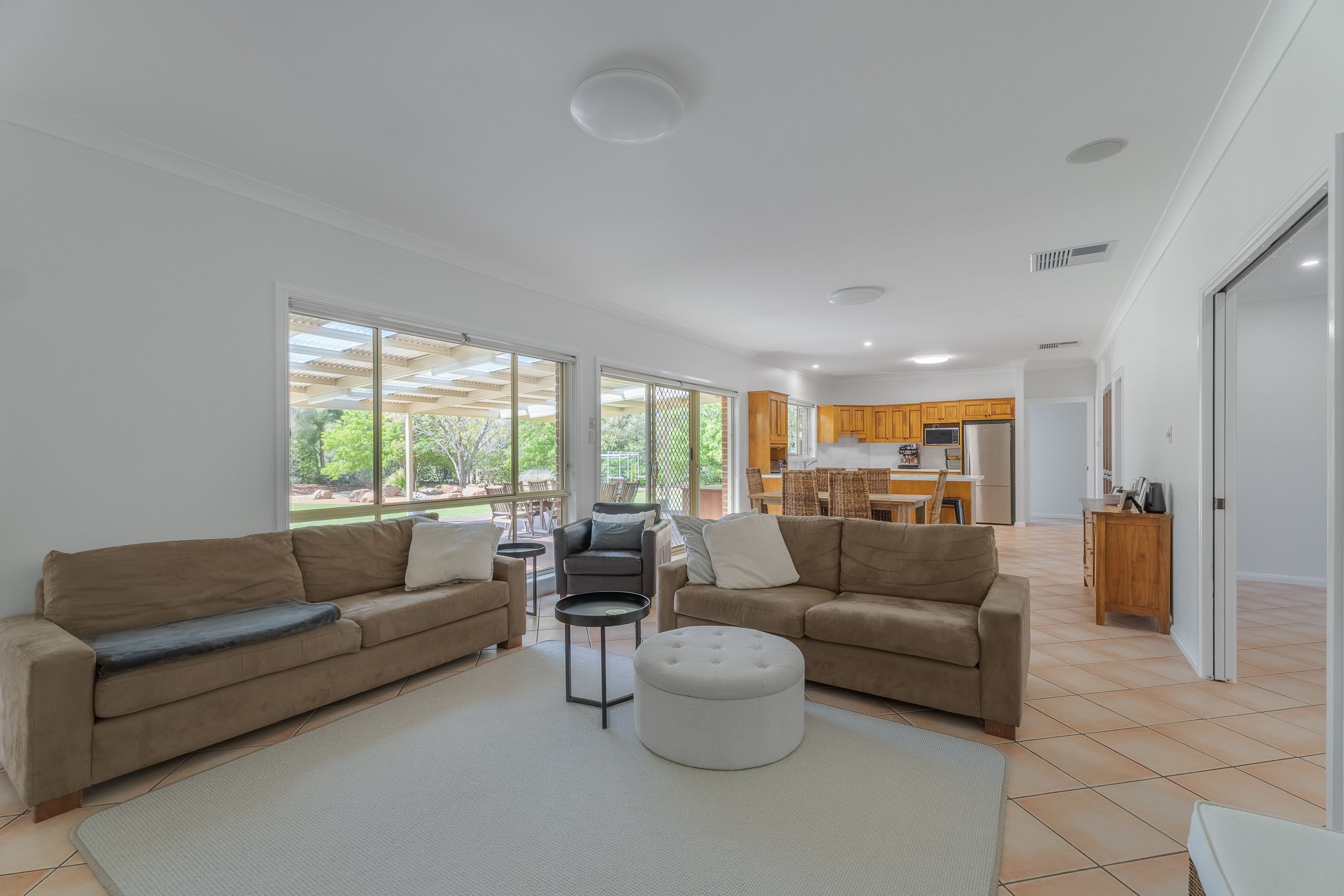 11 Chanara Crescent — photo 11 of 30