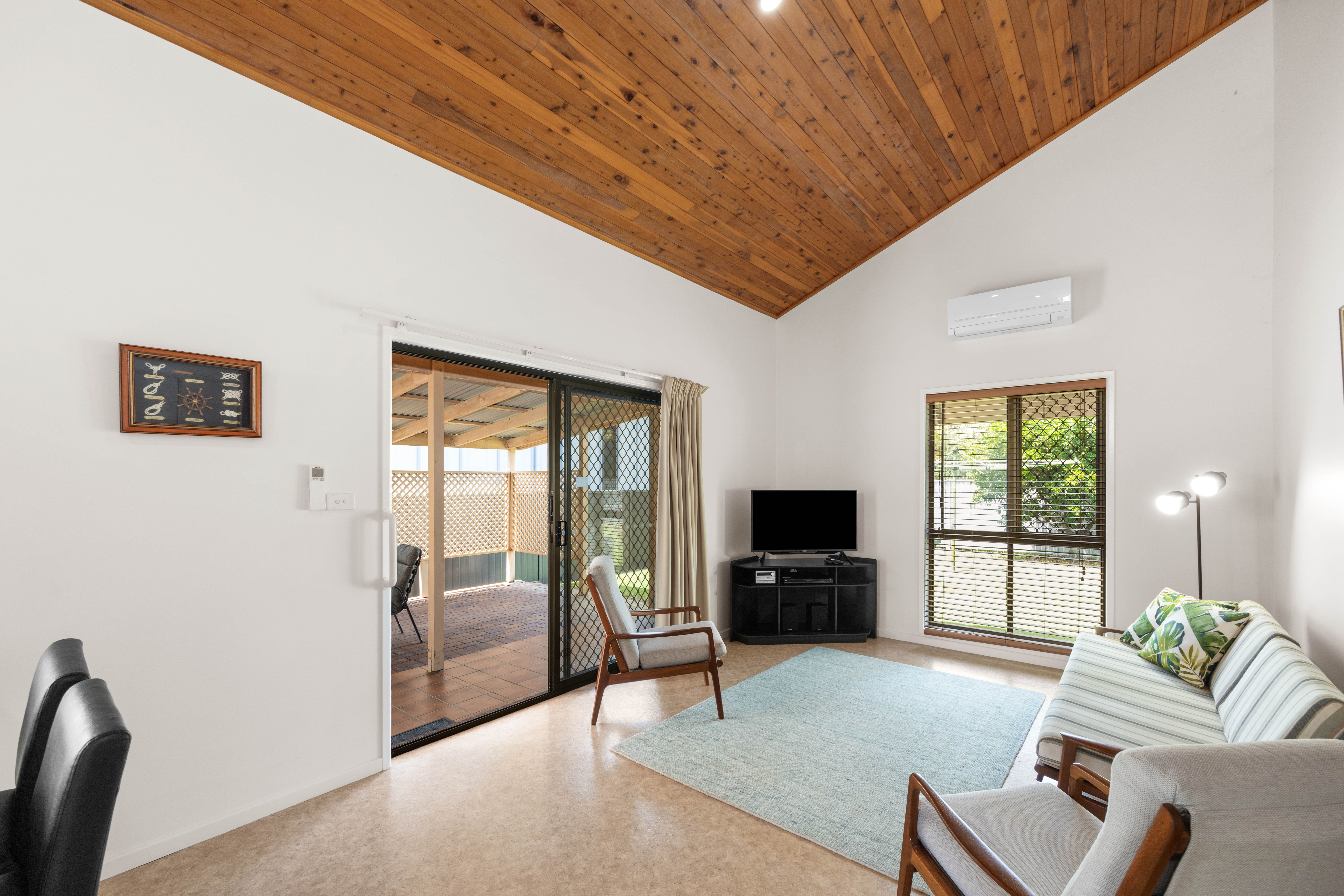 2 Onslow Street — photo 10 of 20