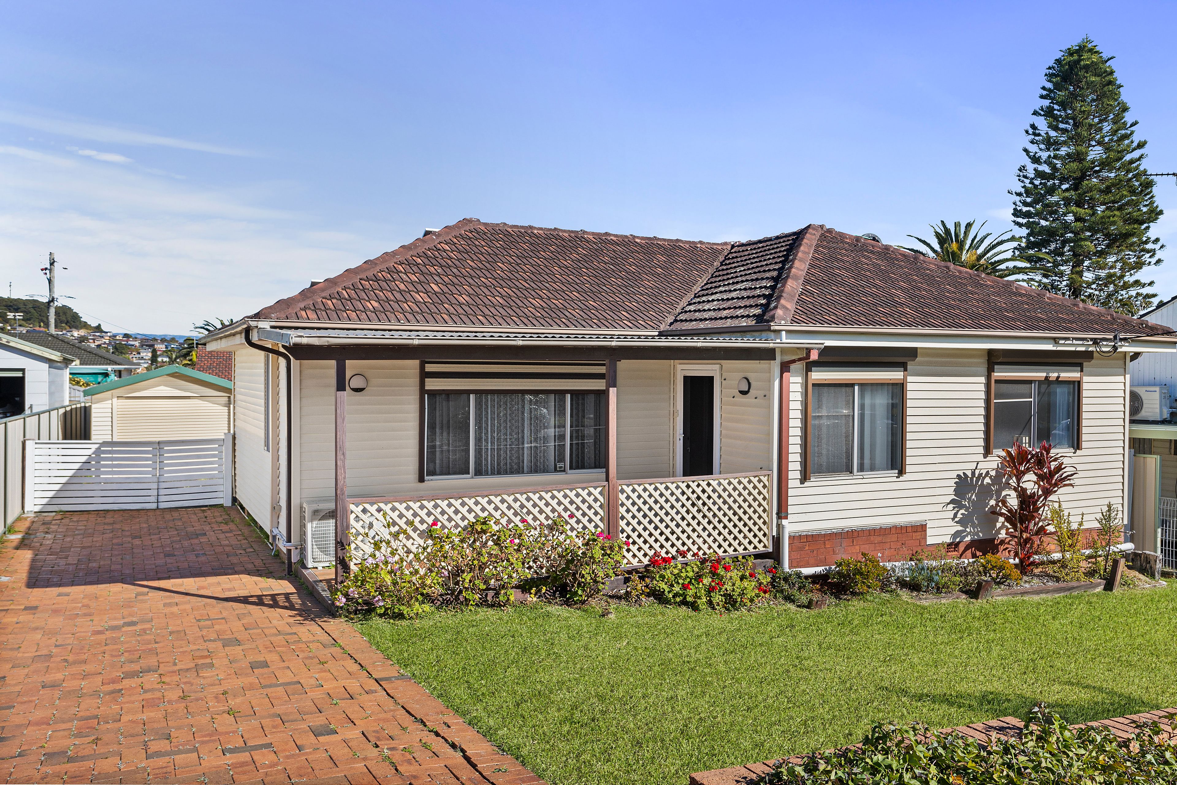 25 Day Street — photo from Ray White Shellharbour City