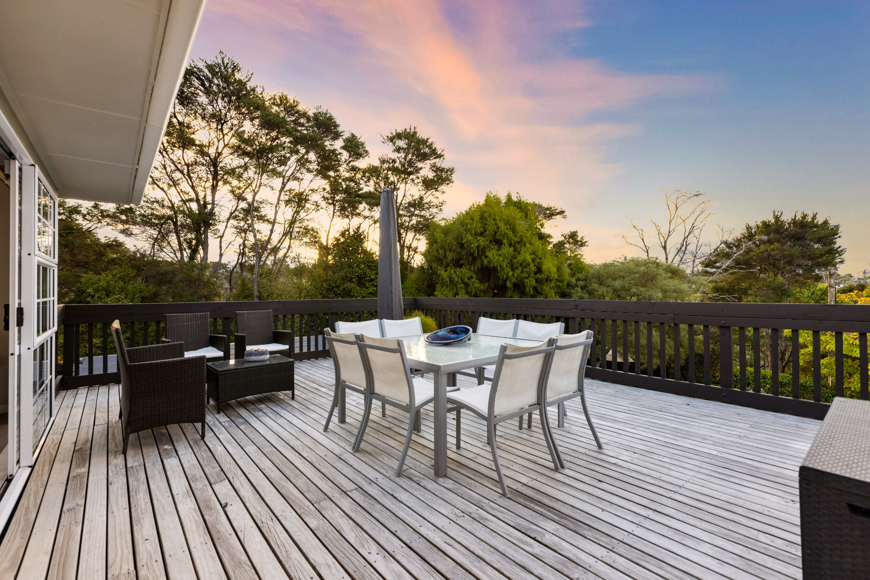 8 Konini Road, Titirangi, Waitakere City