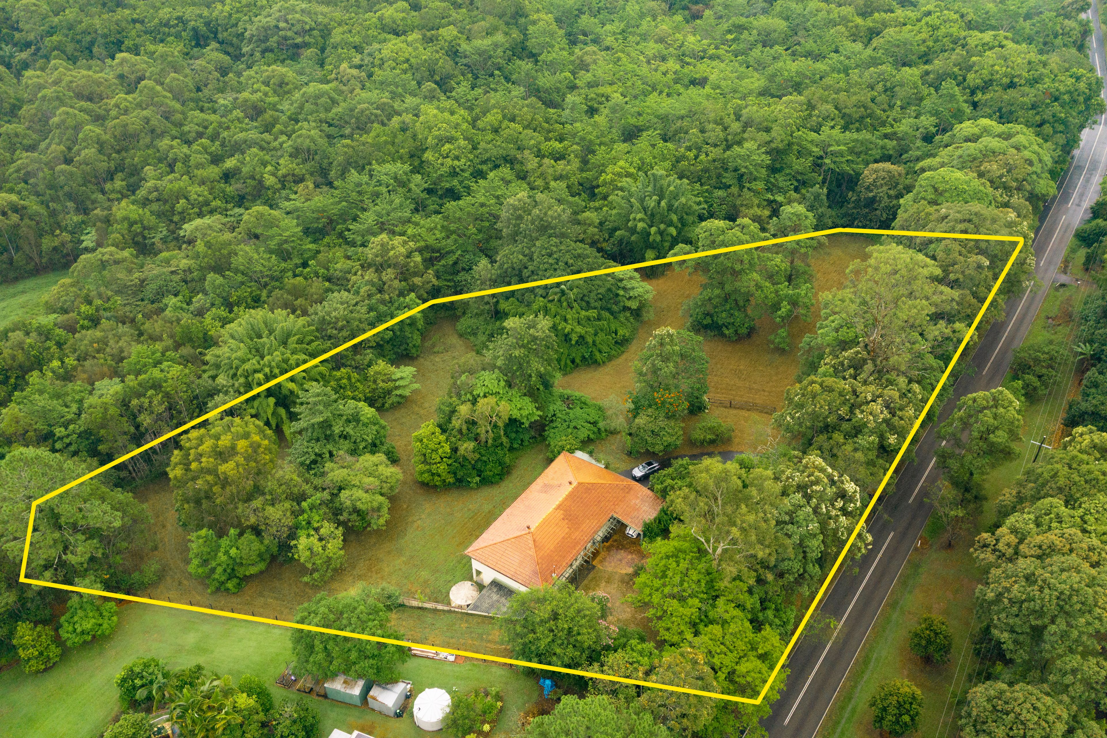 33 Old Gympie Road, Mooloolah Valley, QLD 4553 Sold House Ray White