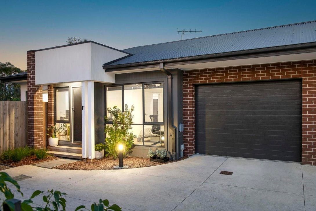 60 Geoffrey Drive, Kilsyth VIC 3137