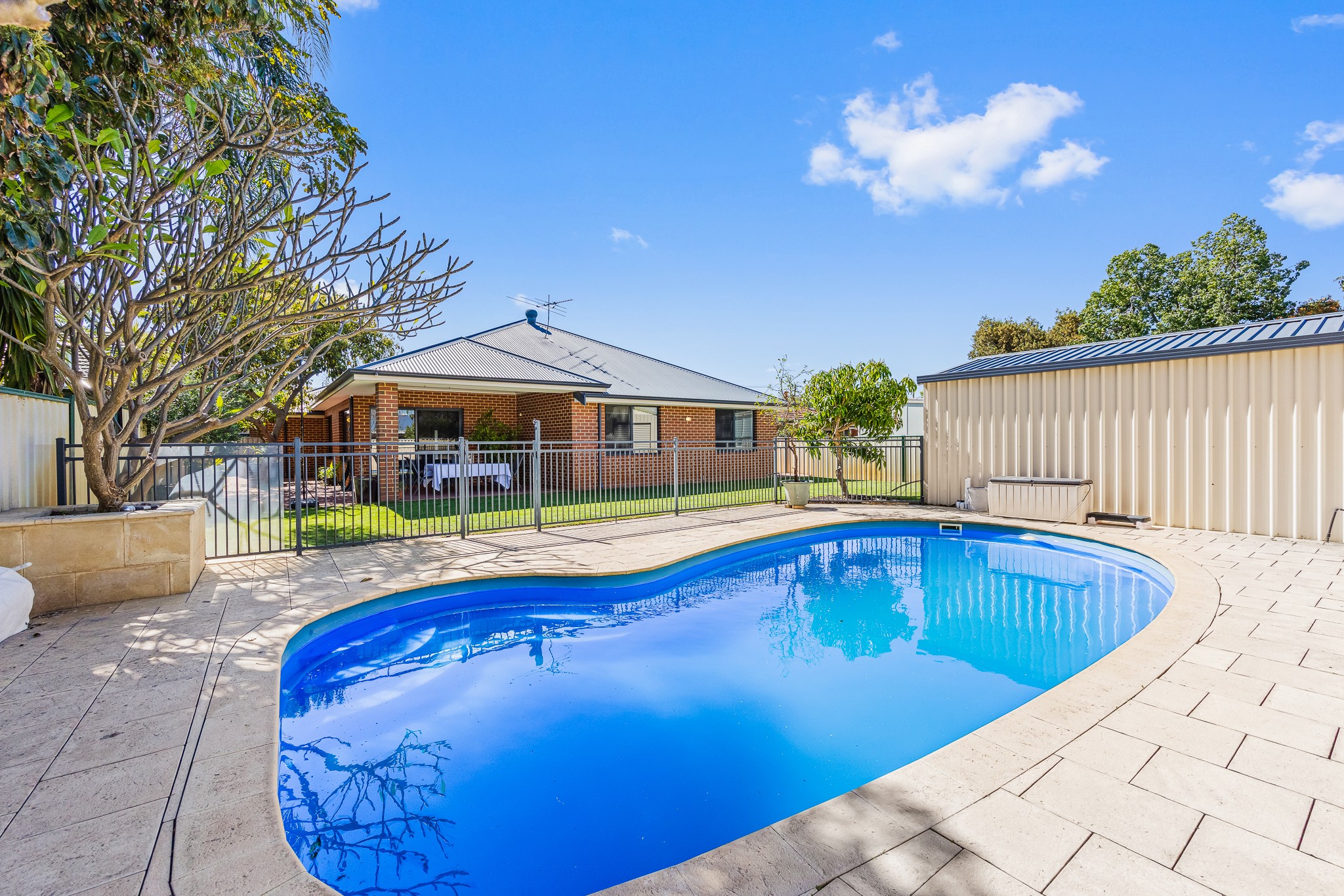 8 Jordan Street, Cloverdale, WA 6105