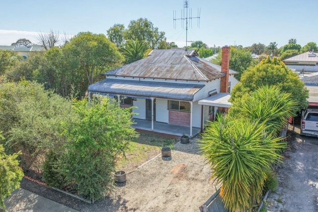 15 NIEMUR Street, Barham, NSW 2732