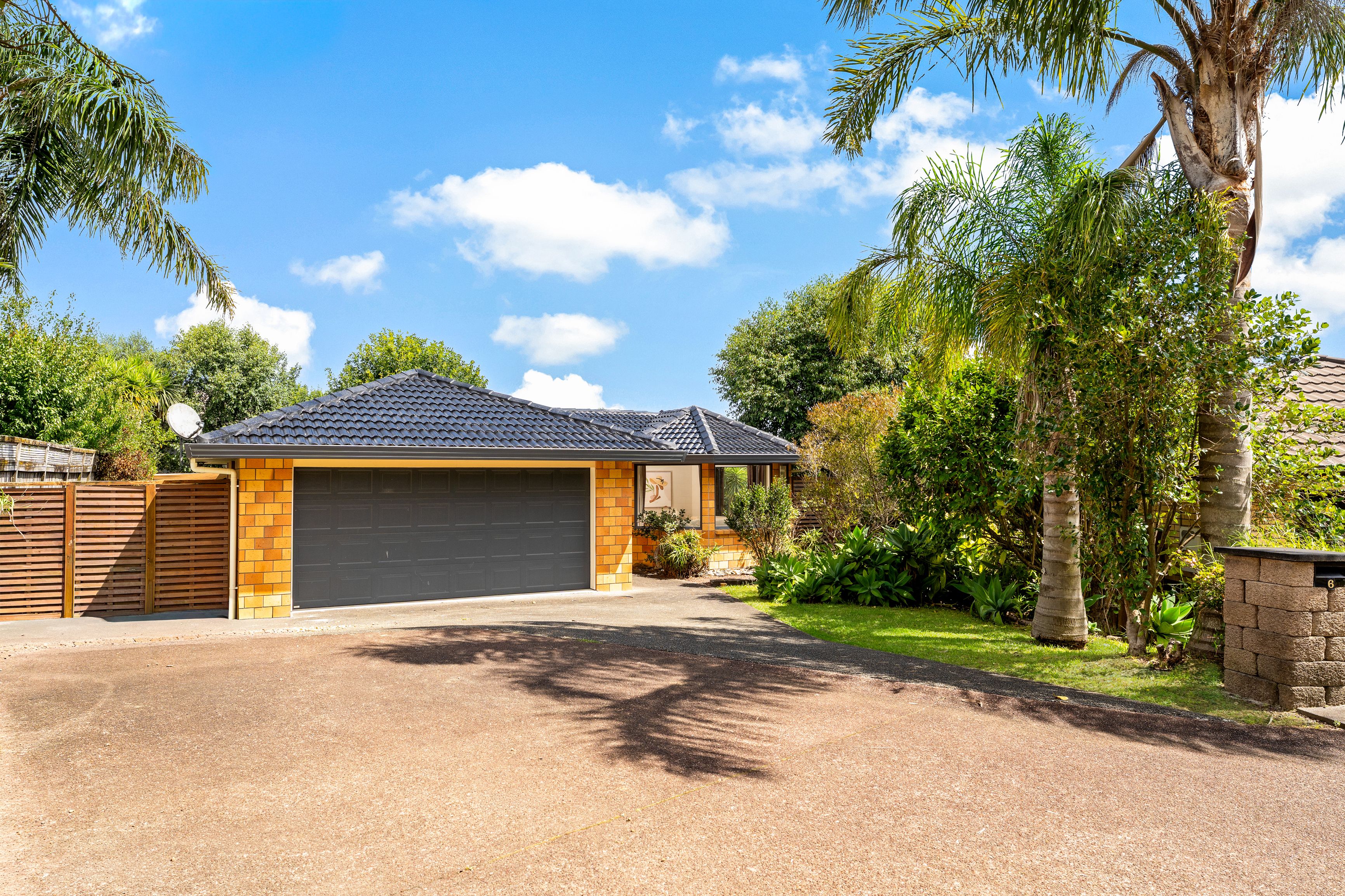6 Pitoitoi Avenue, Greenhithe, North Shore City