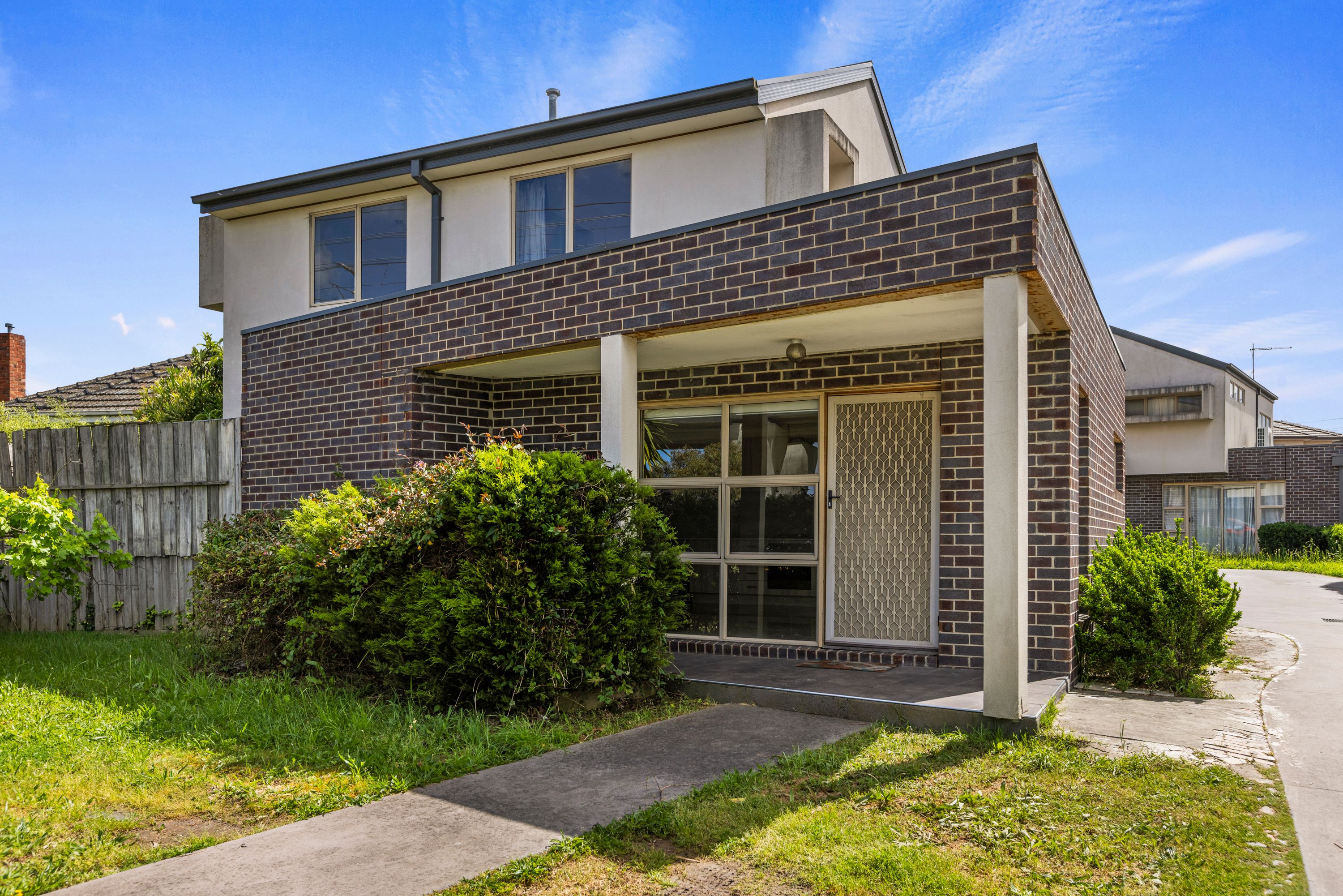 1/189 Carinish Road — photo from Ray White Mount Waverley