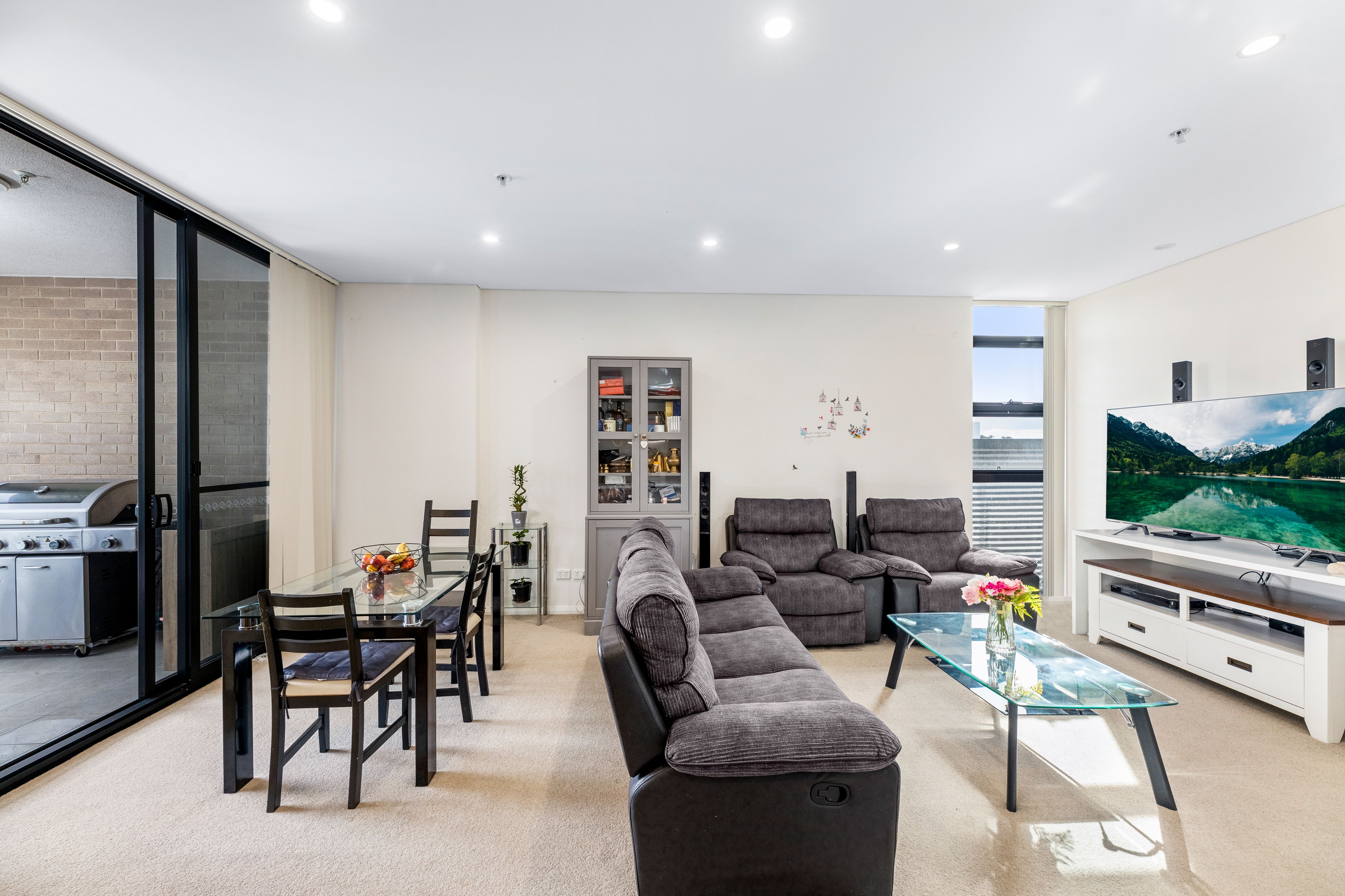 206/5 Village Place, Kirrawee, NSW 2232