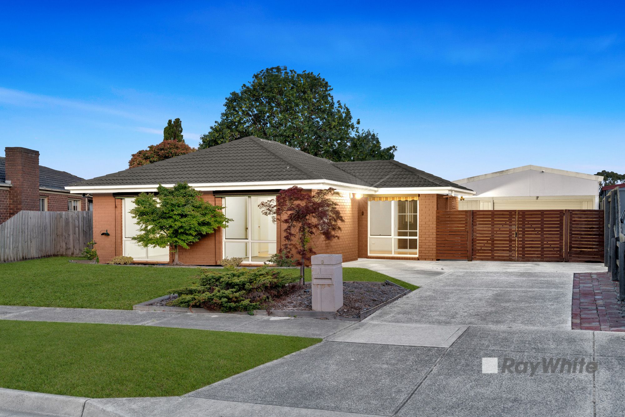 3 Basil Close , Hallam VIC 3803