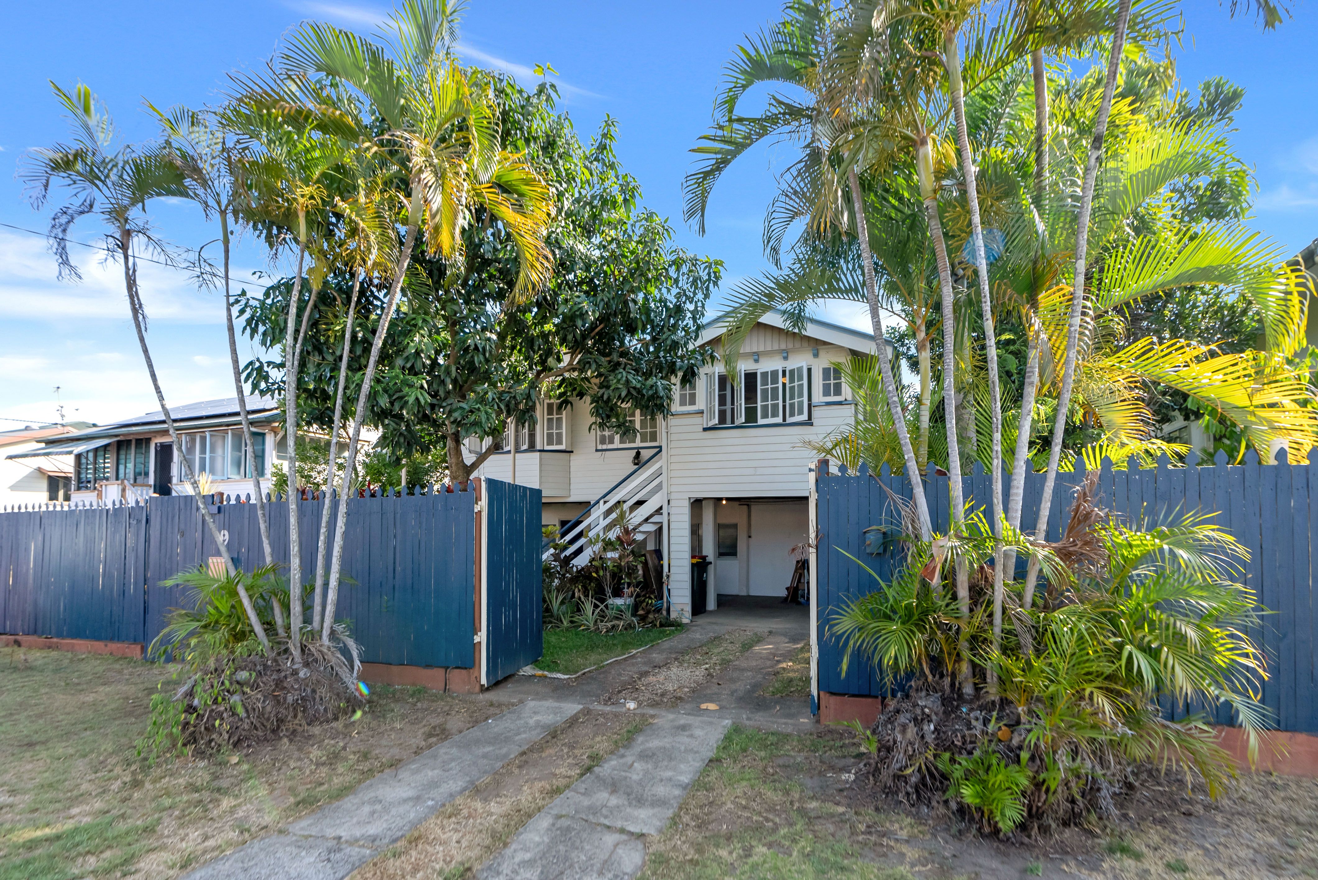 9 Ascot Avenue, Westcourt, QLD 4870