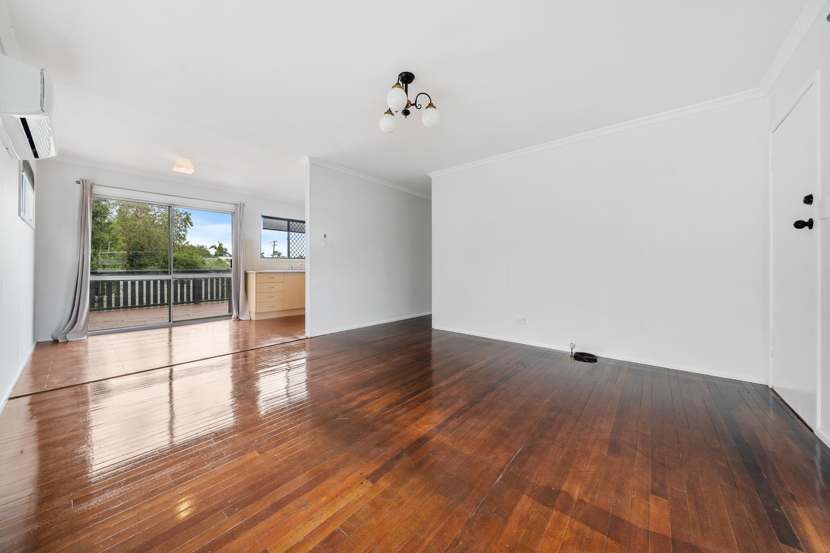 10 Wilde Street, Kingston, QLD 4114