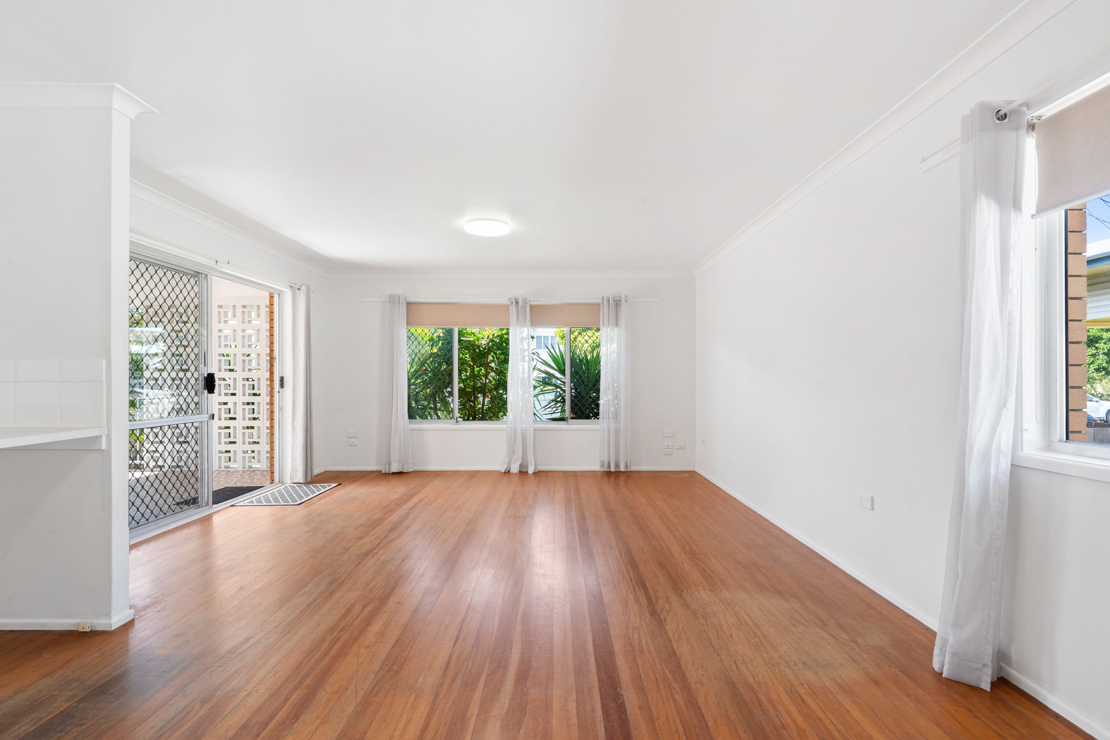 62 Seagull Avenue, Mermaid Beach, QLD 4218