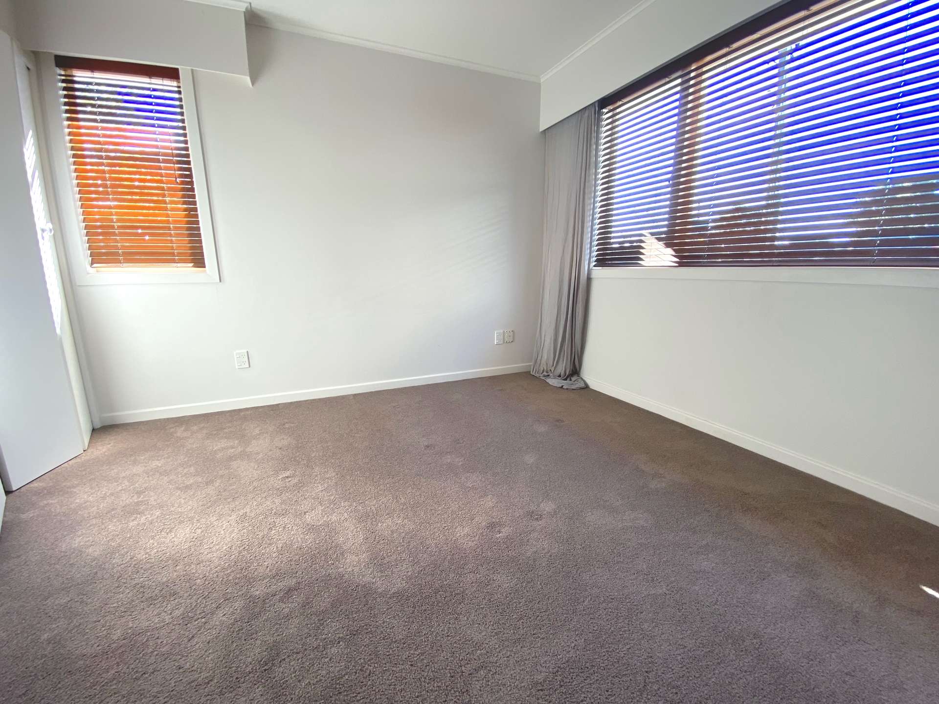 392 Te Atatu Road photo 8