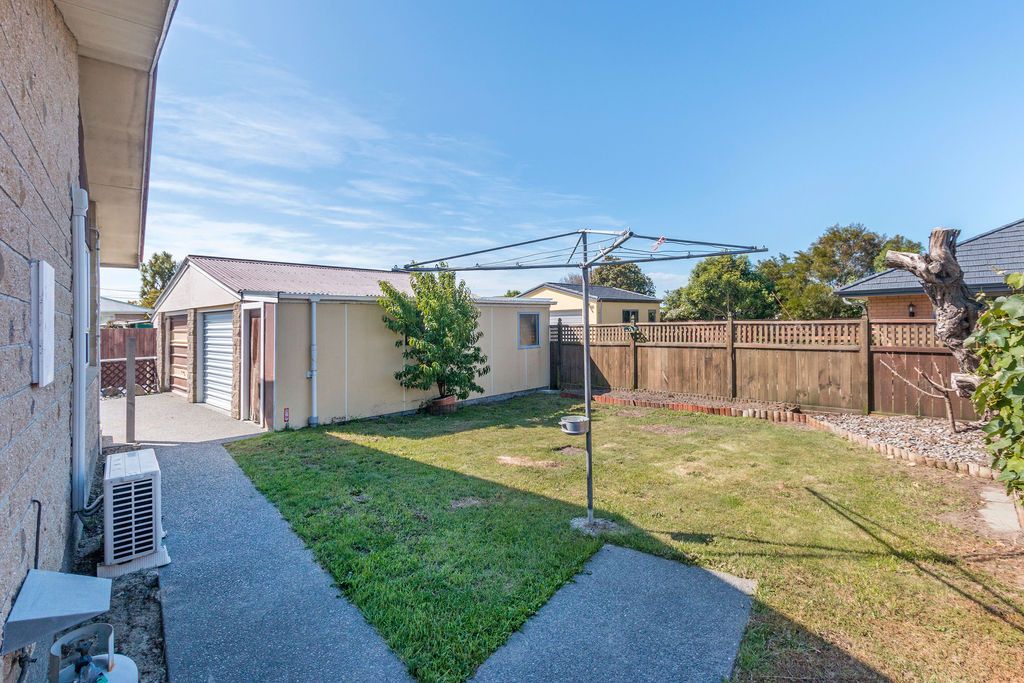 2/5 Leonie Place, Aranui, Christchurch City